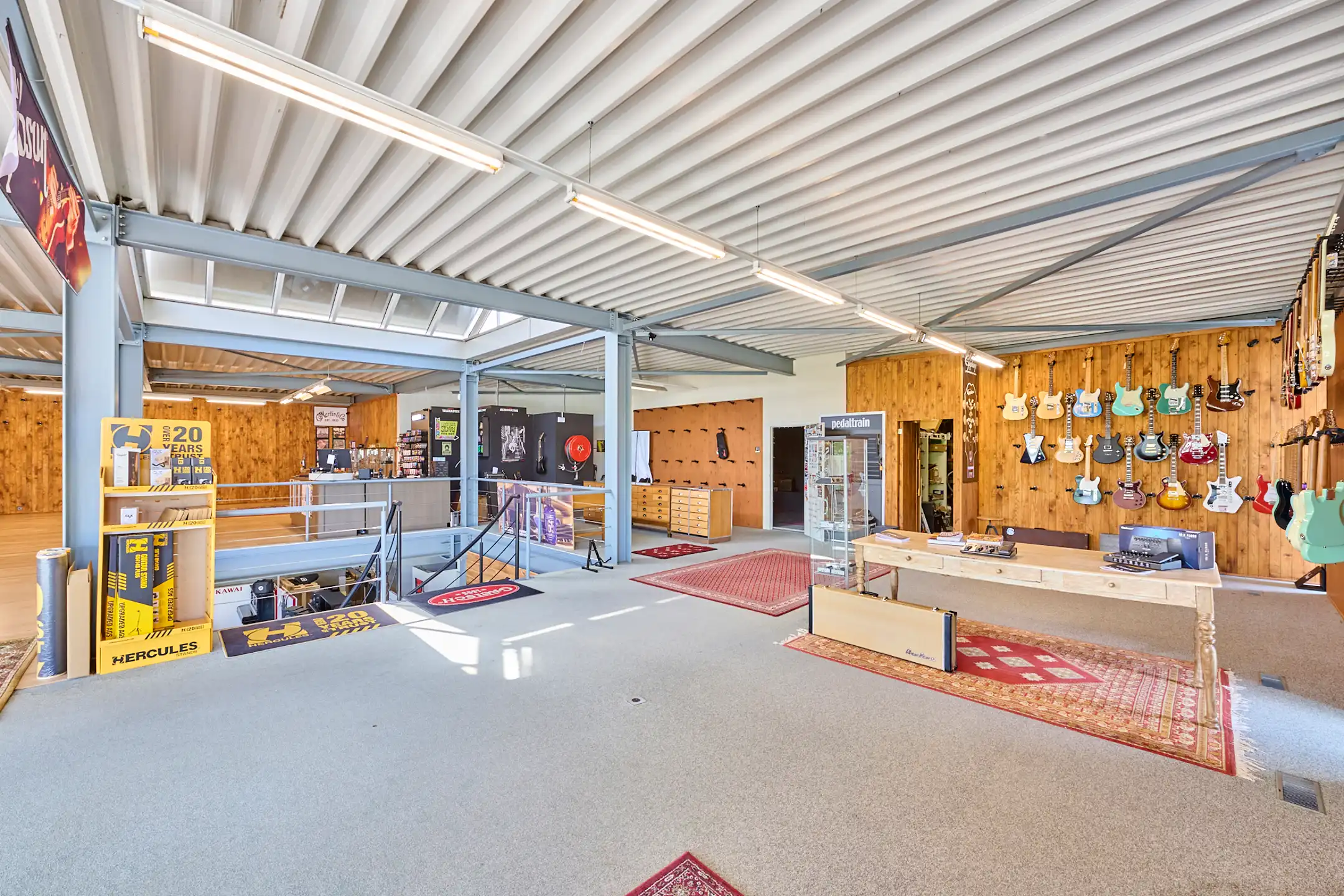 TE KOOP: HANDELSPAND OP TOPLOCATIE AAN HASSELTWEG IN GENK foto 9