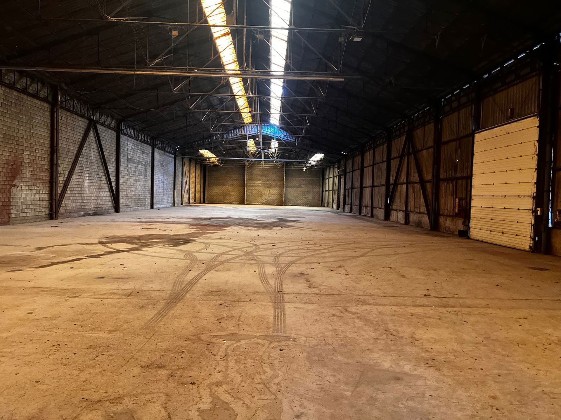 Te Koop Magazijn met Kantoor Gelegen in het Verli-park, Mol foto 7