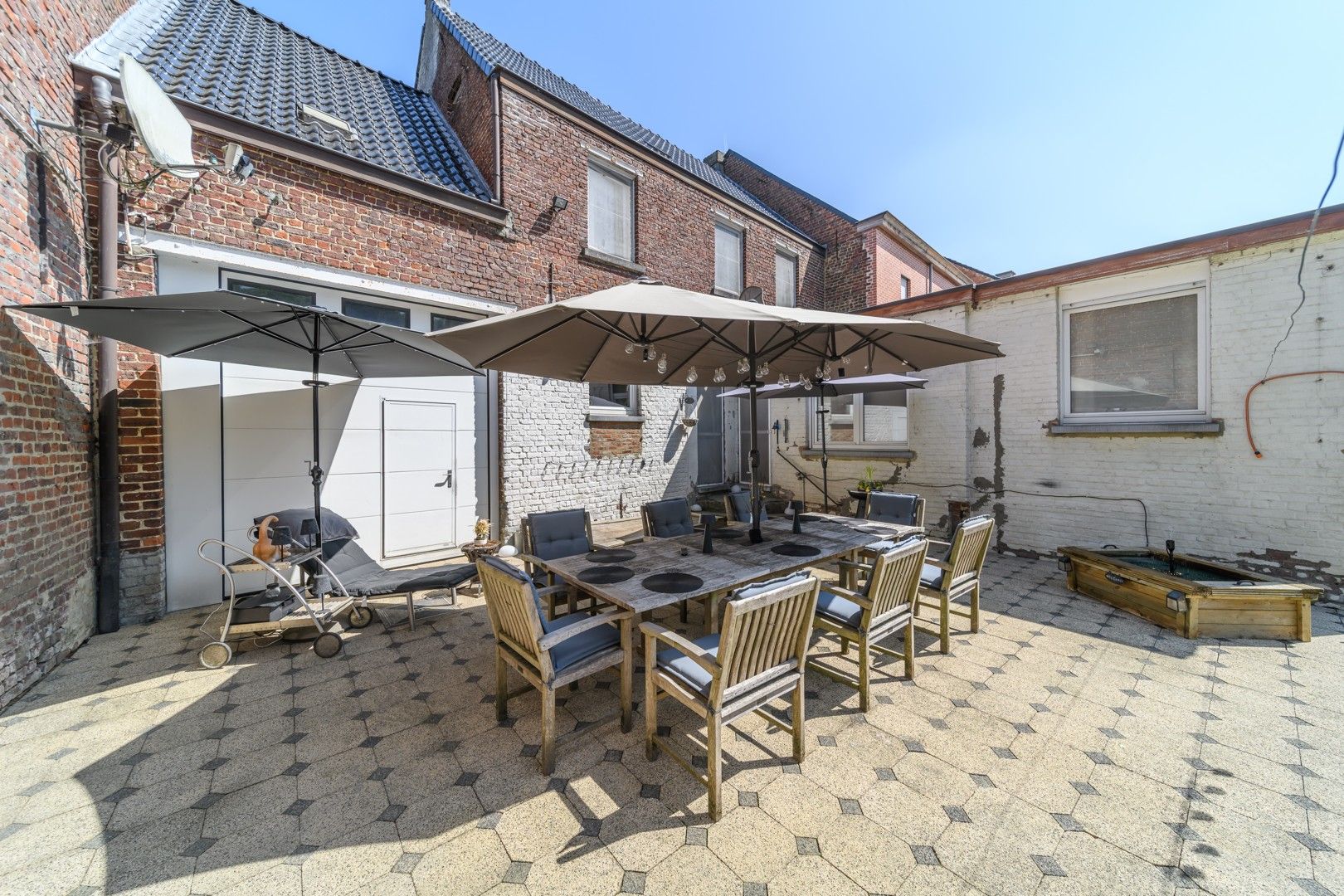 Ruime, licht op te frissen gezinswoning te Erondegem foto 11
