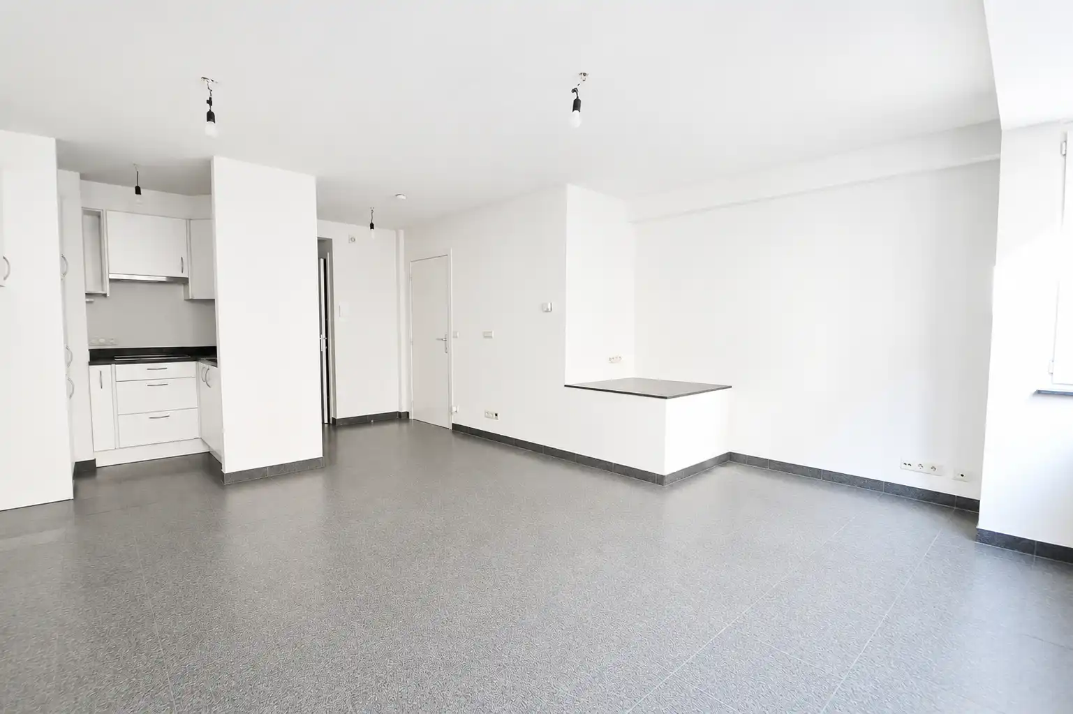 Lichtrijk 1-slaapkamerappartement in het centrum van Blankenberge. foto 6