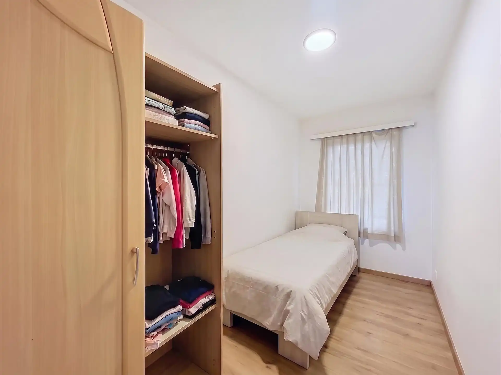 instapklaar 2 slaapkamer appartement met berging  op toplocatie foto 5