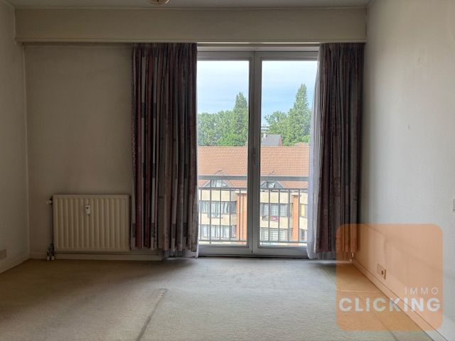 Leuk 2 slaapkamer appartement met zonnig terras foto 33
