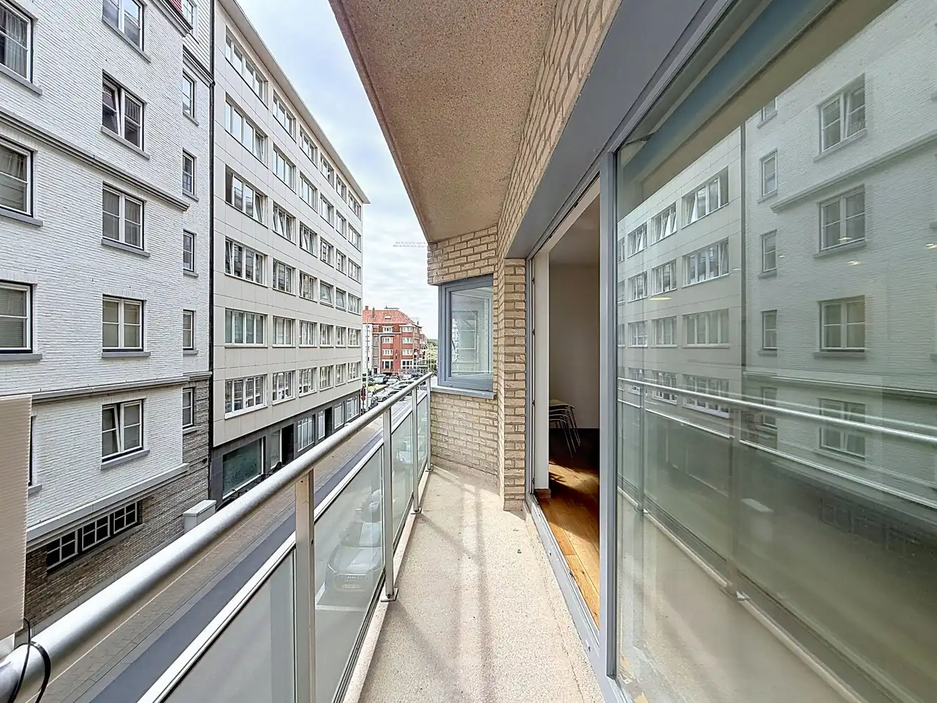 2 slaapkamer appartement vlakbij de Zeedijk in Duinbergen foto 6