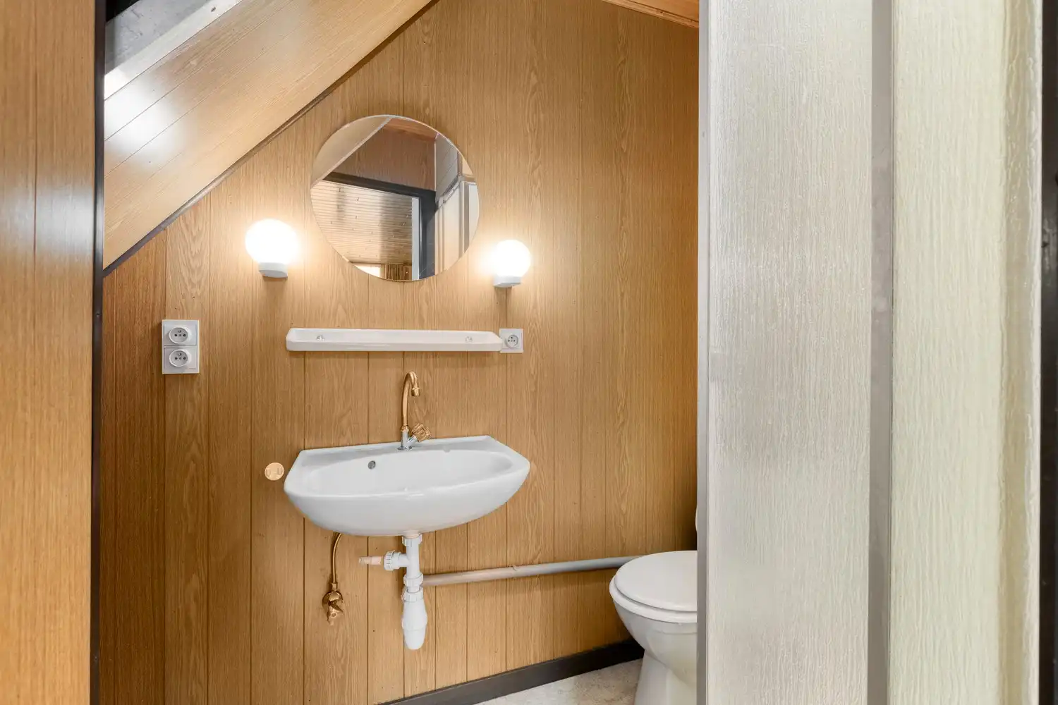 Gezellige woning met 1 SLK en veel potentieel vlakbij het centrum van Hasselt foto 8