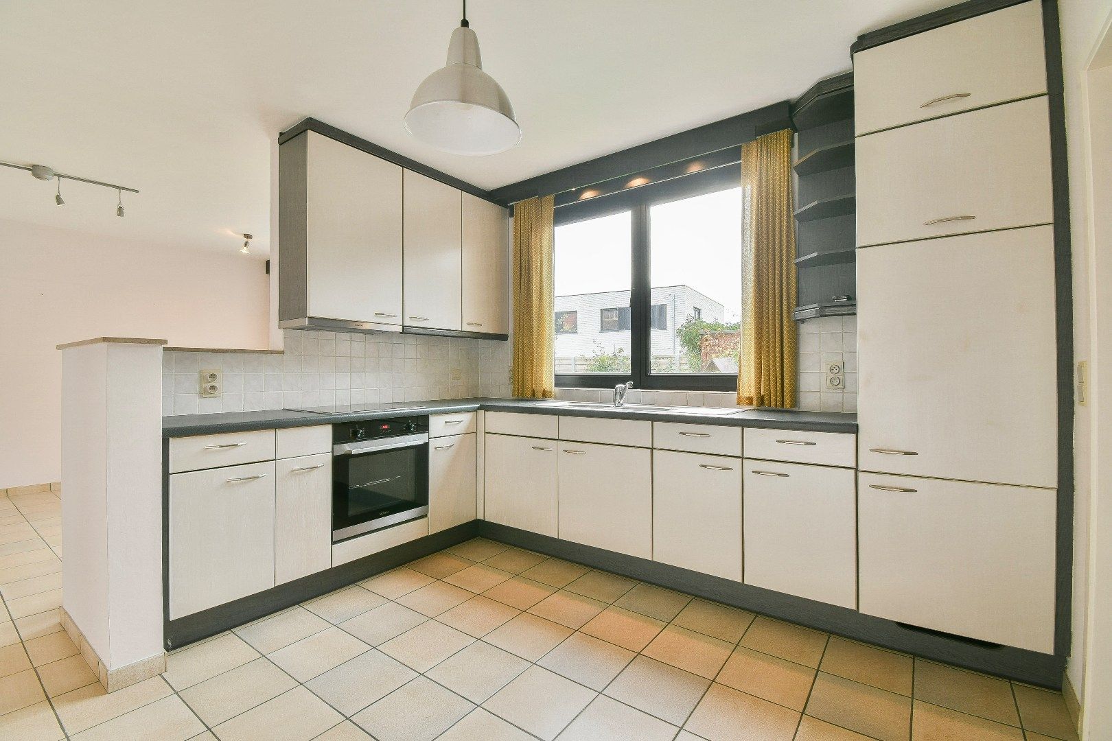 Ruime woning te huur in Oudenburg  foto 6