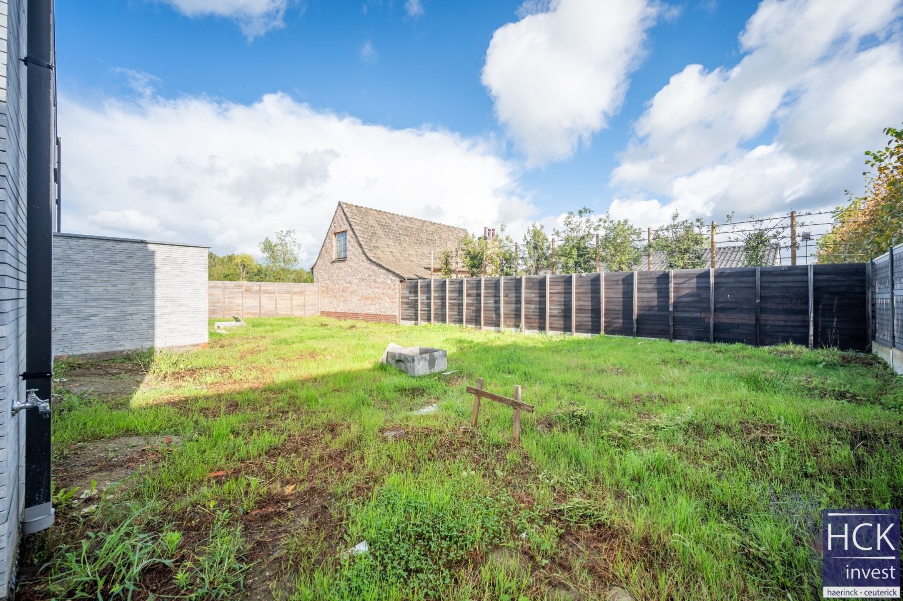 OUWEGEM - Moderne nieuwbouwwoning op centrale doch rustige ligging! foto 3