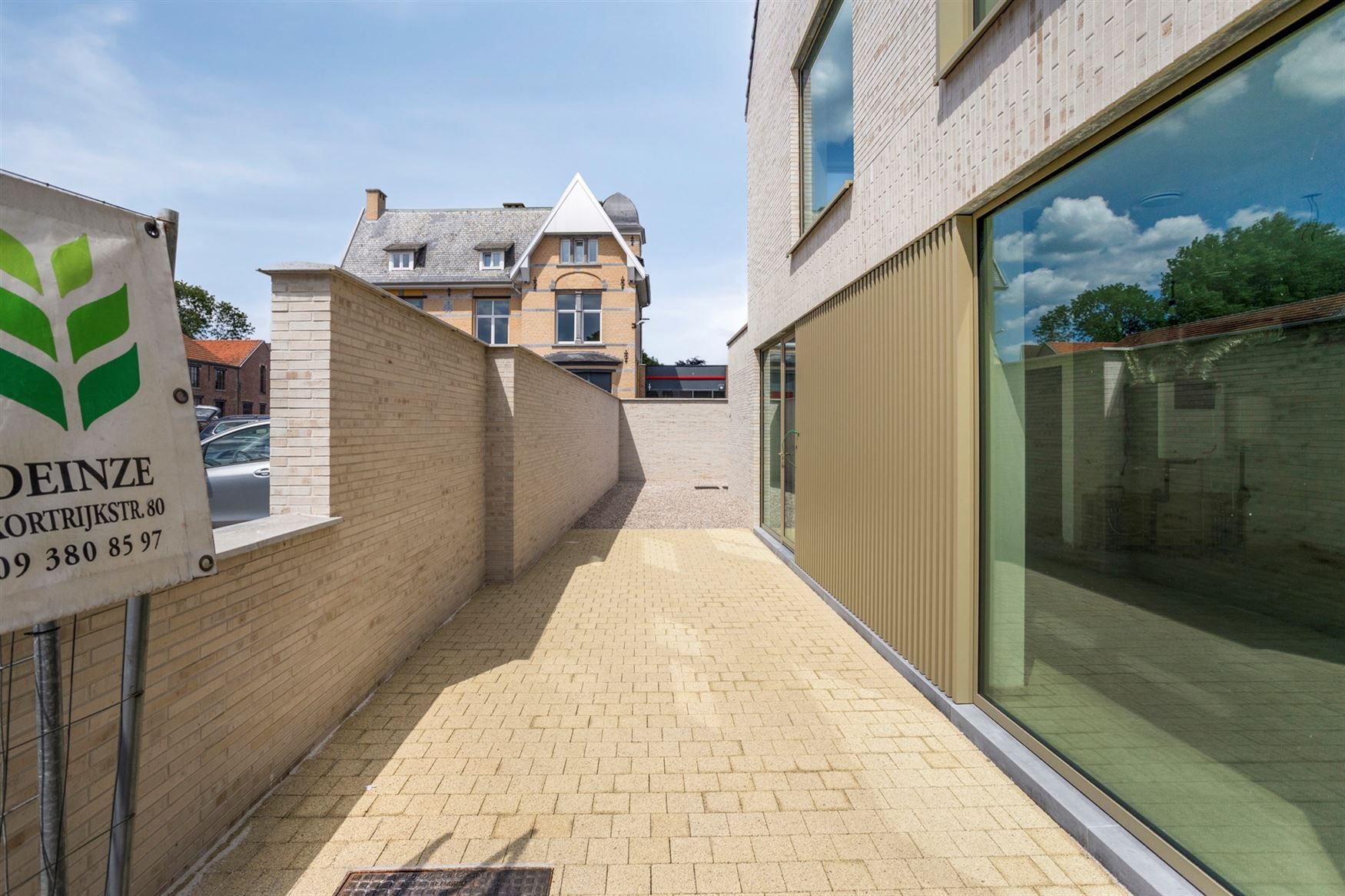 Gelijkvloers handelspand gelegen op toplocatie foto 12