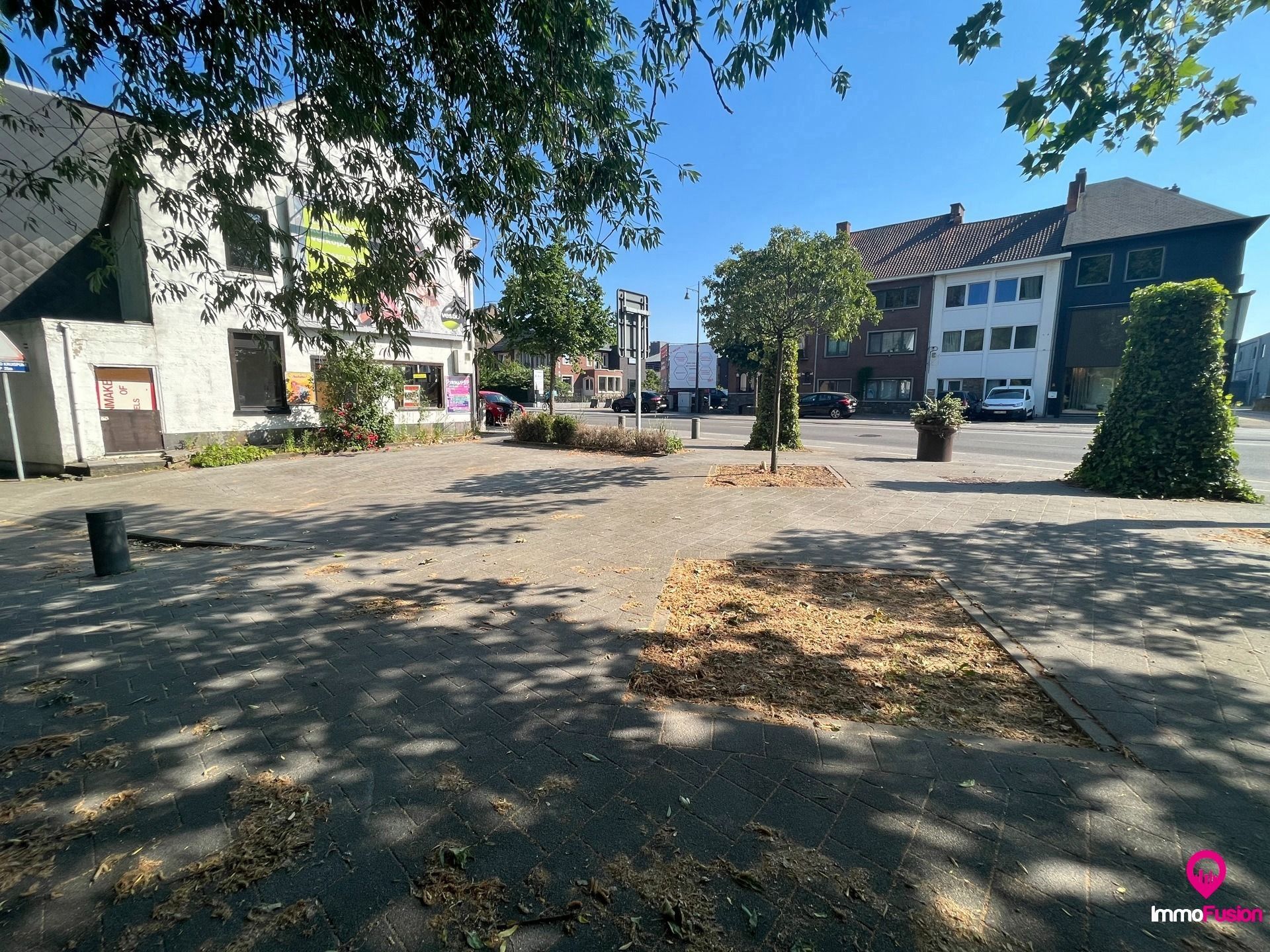 Ideaal gelegen projectgrond voor 16 studentenkamers ; vergund! foto 4