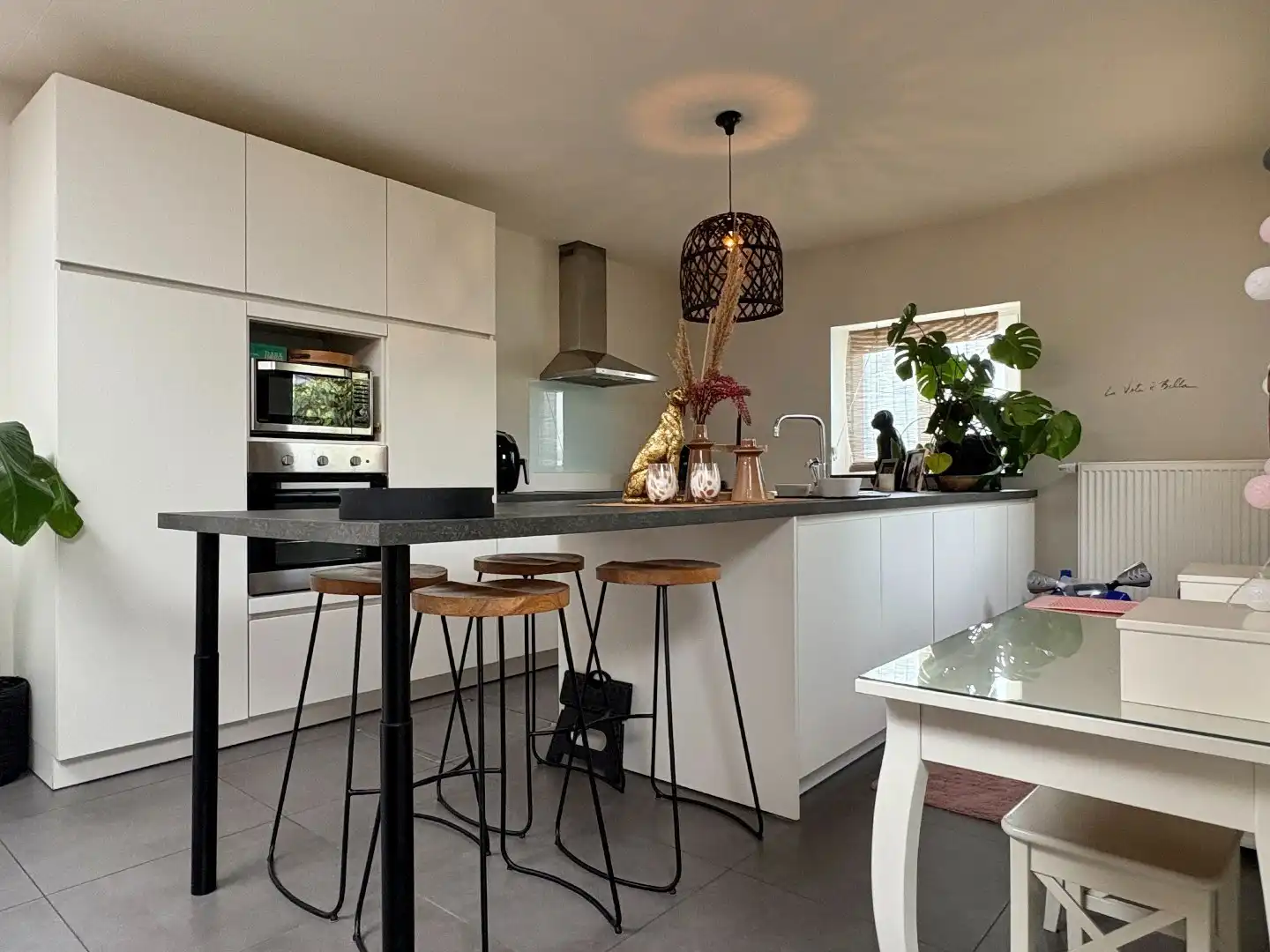 Gerenoveerde woning met 3 slaapkamers, EPC B, conforme elektriciteit in Wevelgem foto 3