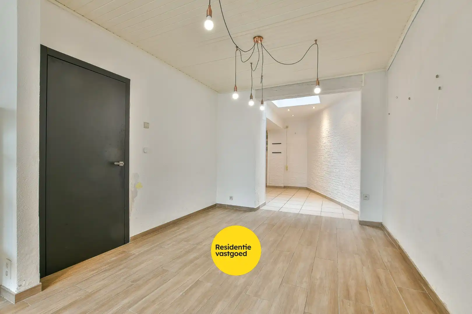 Charmante en verrassend ruime woning met terras in het centrum van Blankenberge! foto 9