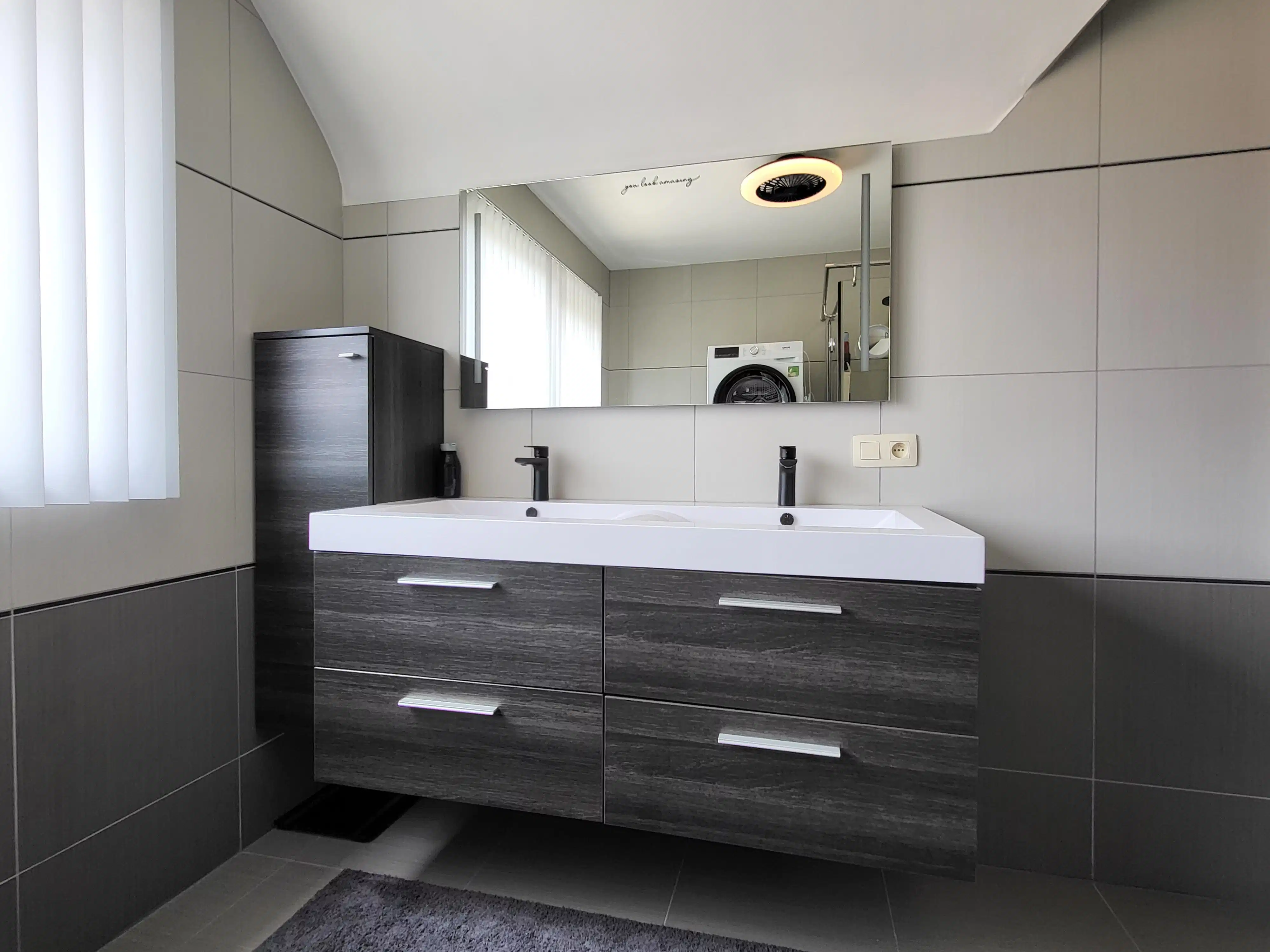 Op zoek naar een instapklaar appartement waar comfort en een uitstekende ligging samenkomen?  foto 18