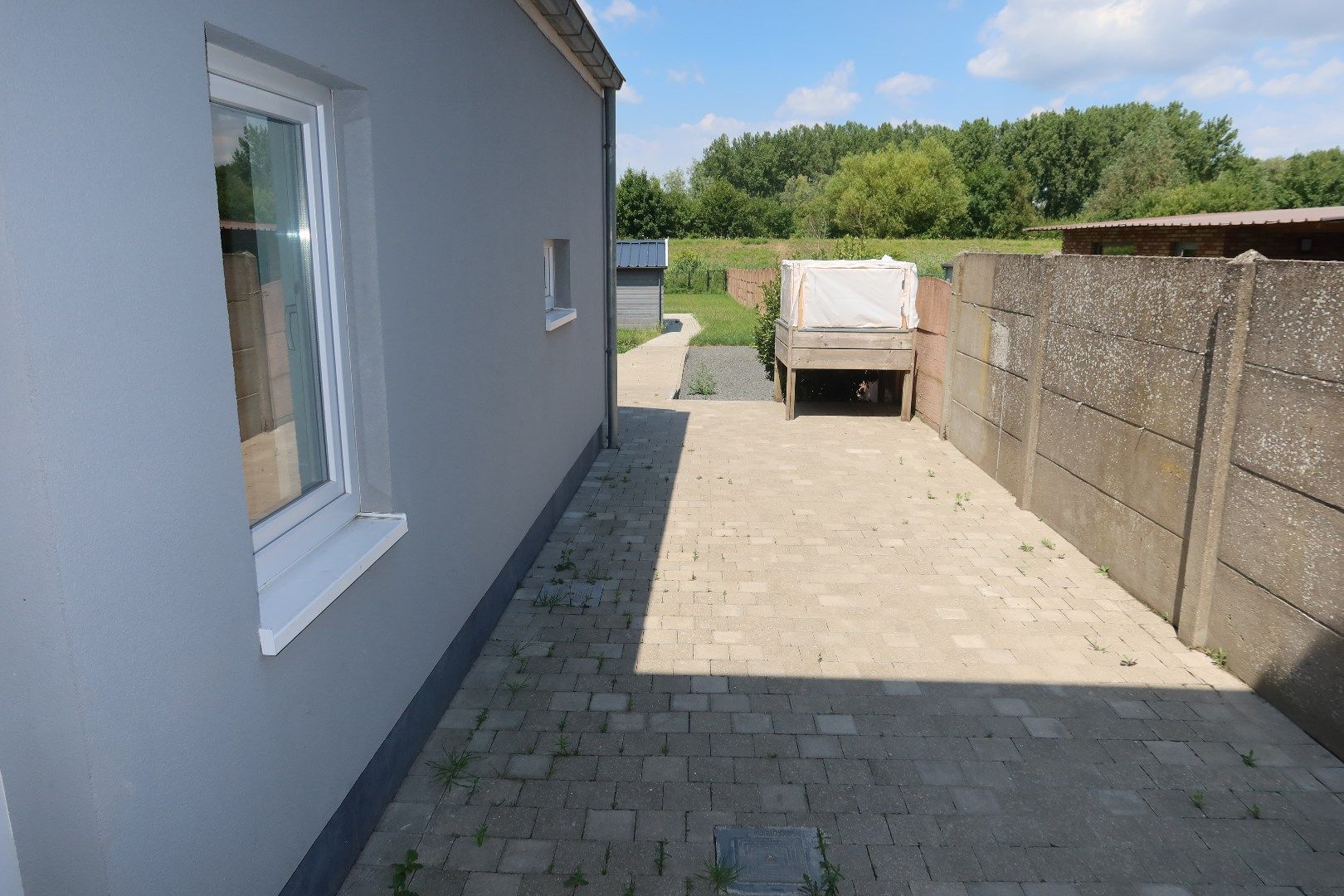 Gezellige en instapklare woning met 2 slk en grote tuin foto 8