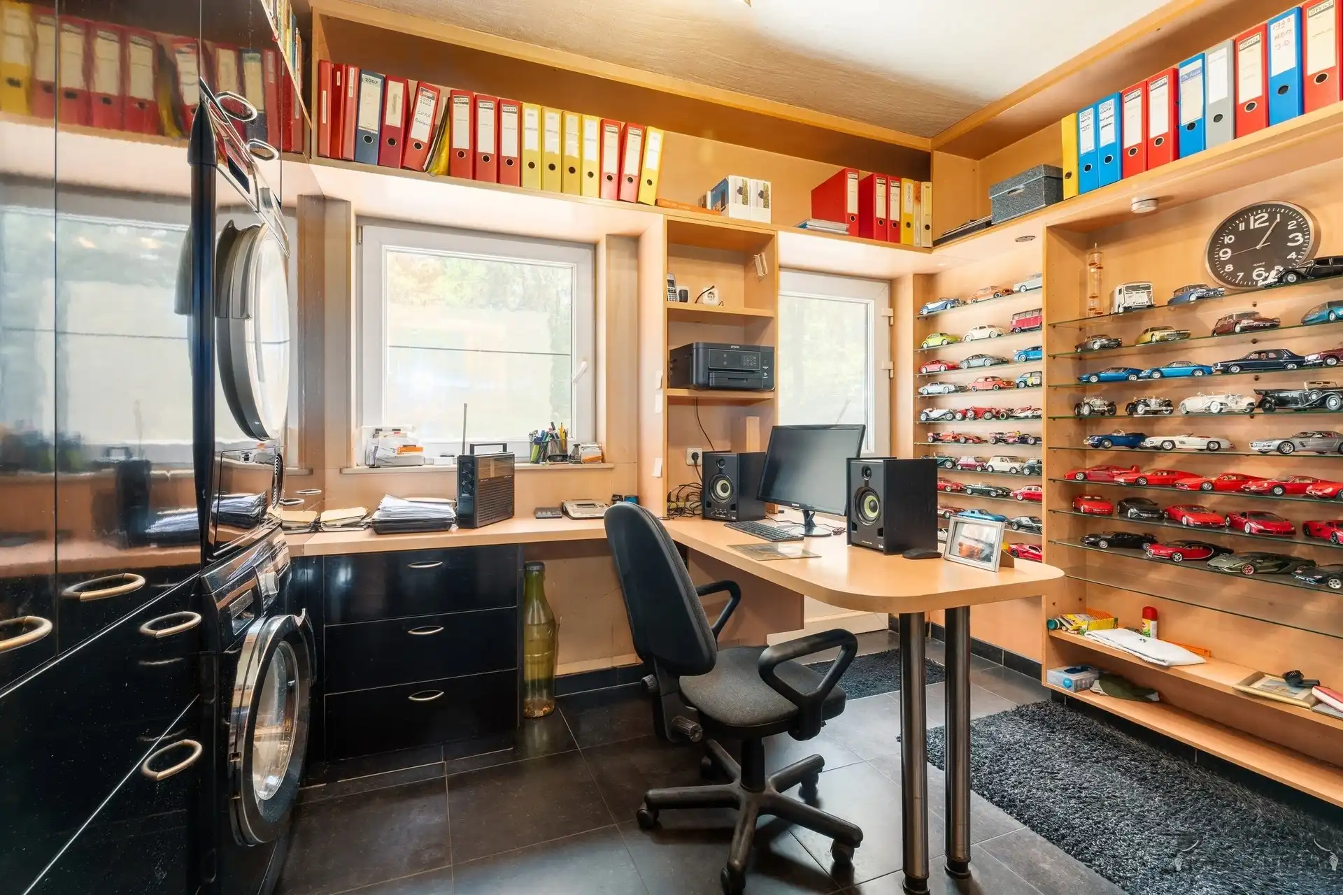 Architecturale woning met 4 slaapkamers op een royaal perceel van 2.012 m² foto 6