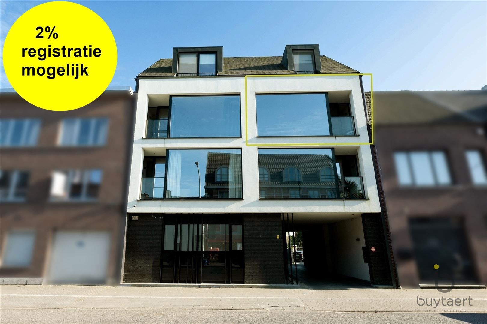 STIJLVOL APPARTEMENT IN HARTJE SCHILDE MET ZONNIG TERRAS! foto {{pictureIndex}}