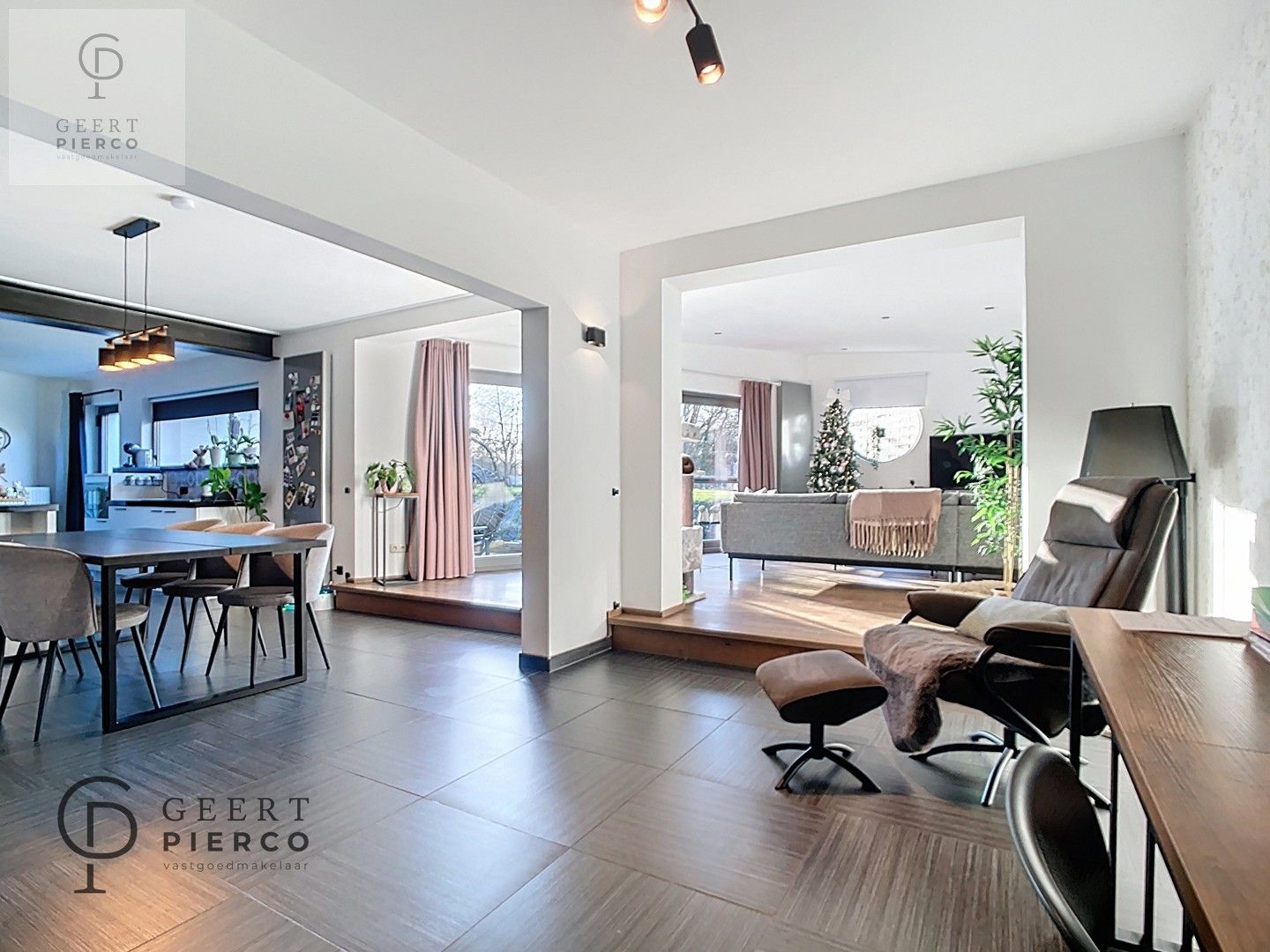 Fantastische en super gezellige stadswoning volledig instapklaar foto 5