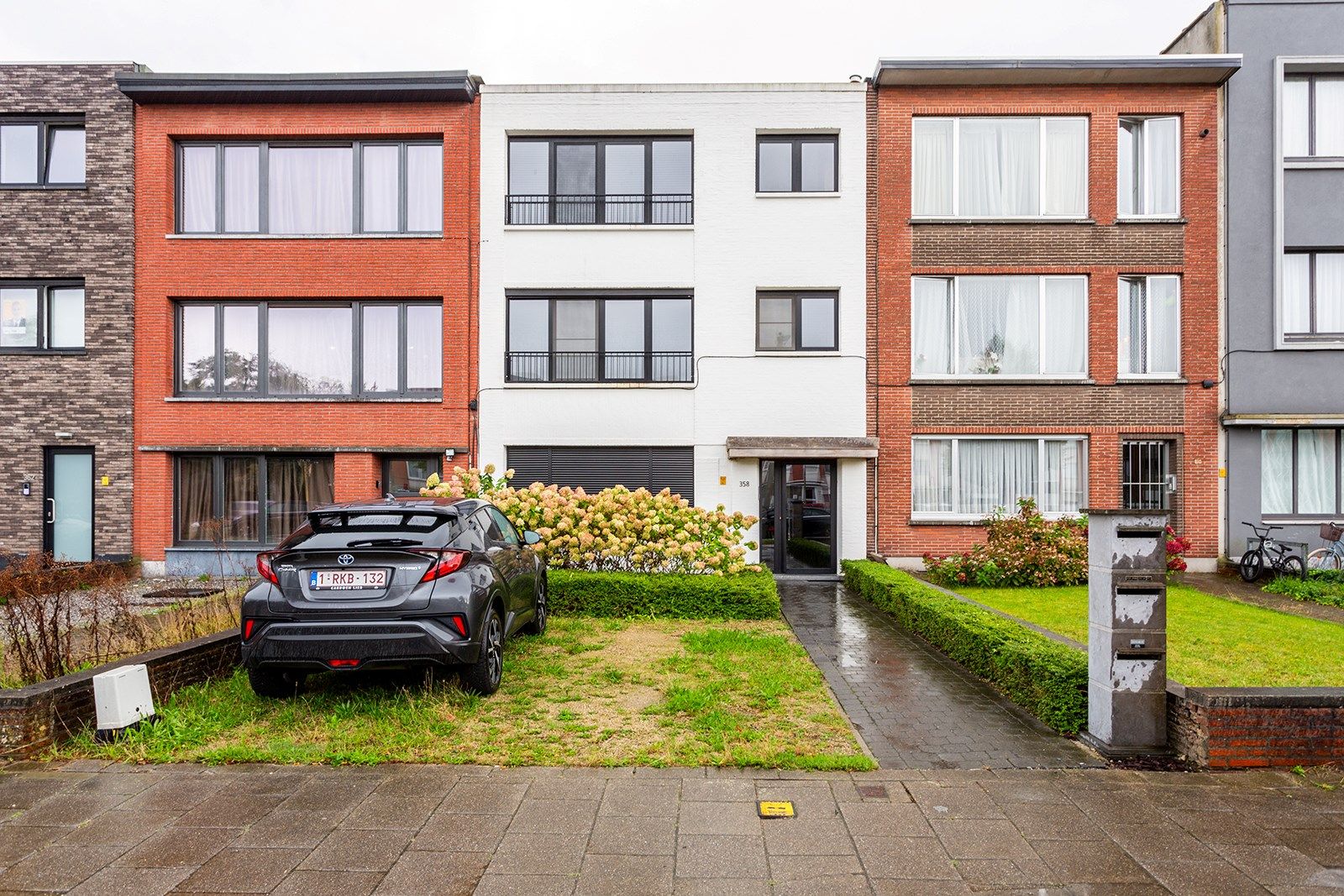 Volledig gerenoveerd twee slaapkamer appartement in kleinschalig gebouw foto 24