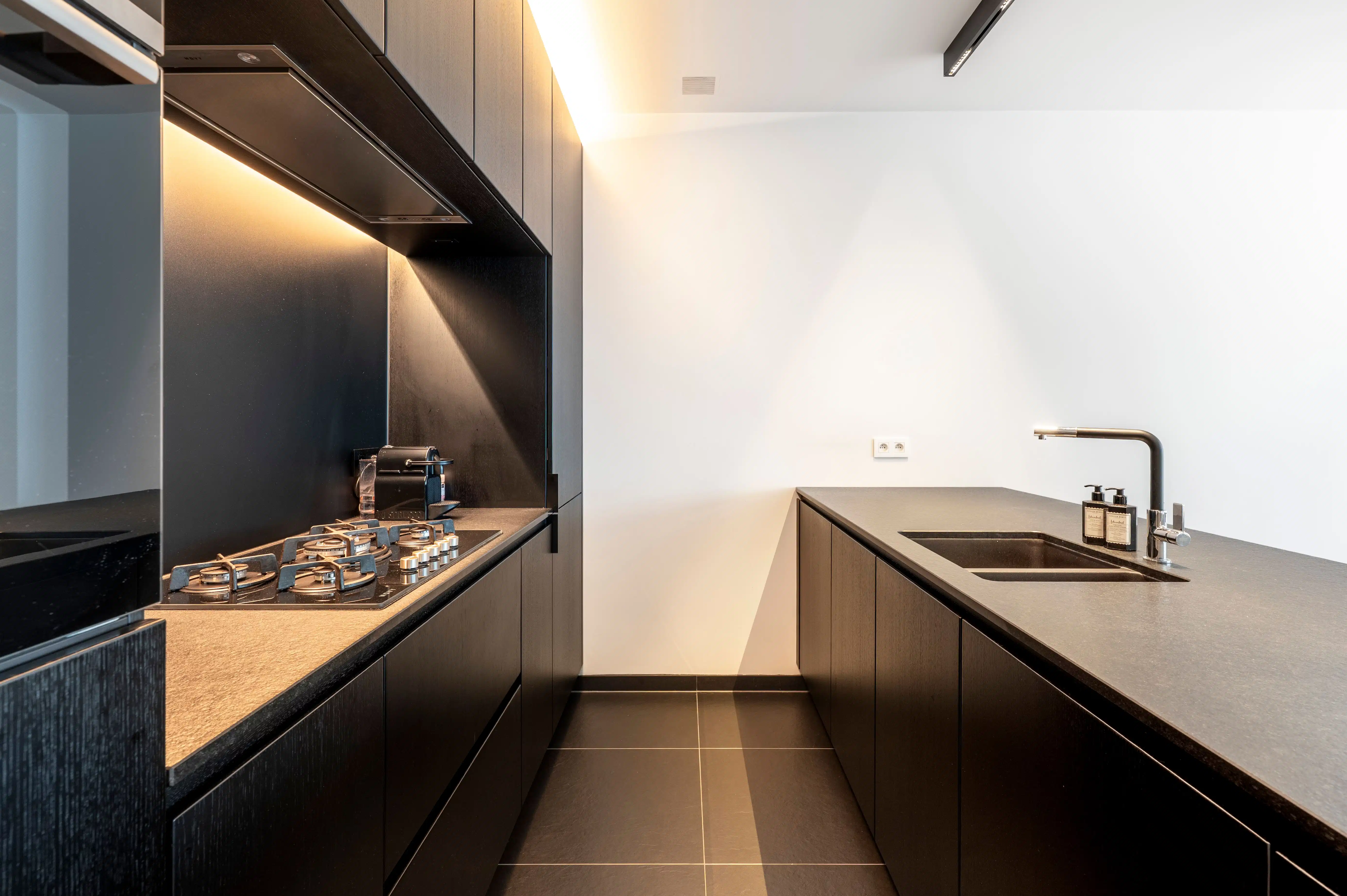 Stijlvol gelijkvloers appartement met zuidgerichte tuin en terras in Mariaburg foto 5