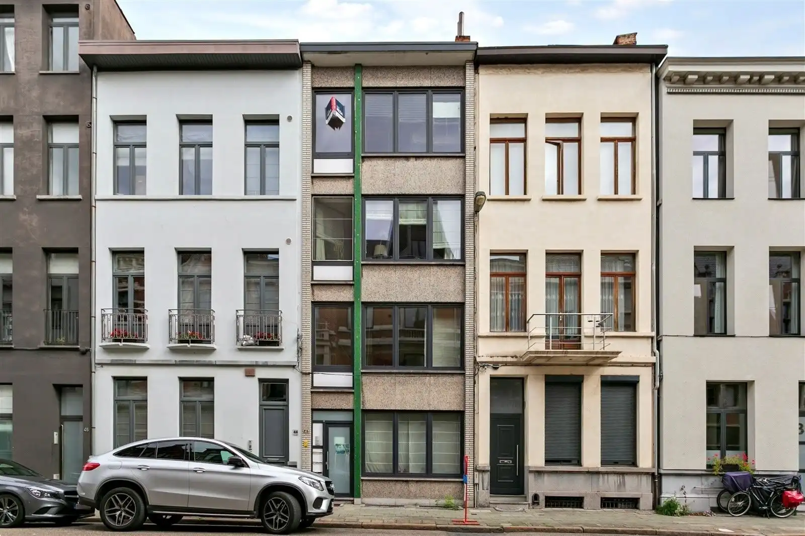 Centraal gelegen 1-slpk appartement foto 2