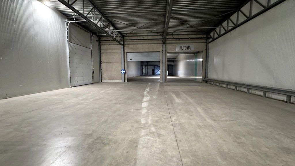 Opslagruimte te huur vlakbij R4 te Evergem foto 6
