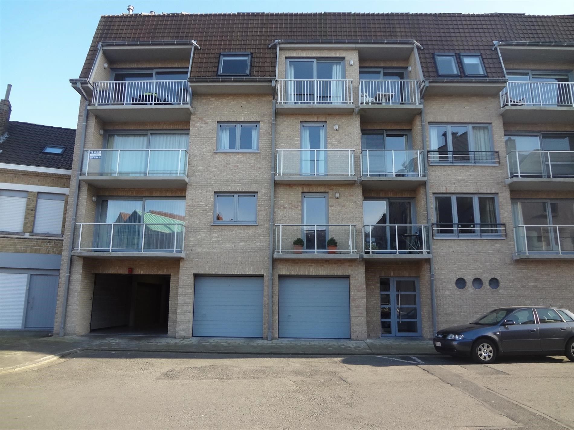 Garage te huur Kruisstraat 3 -/-3 - 8420 Wenduine