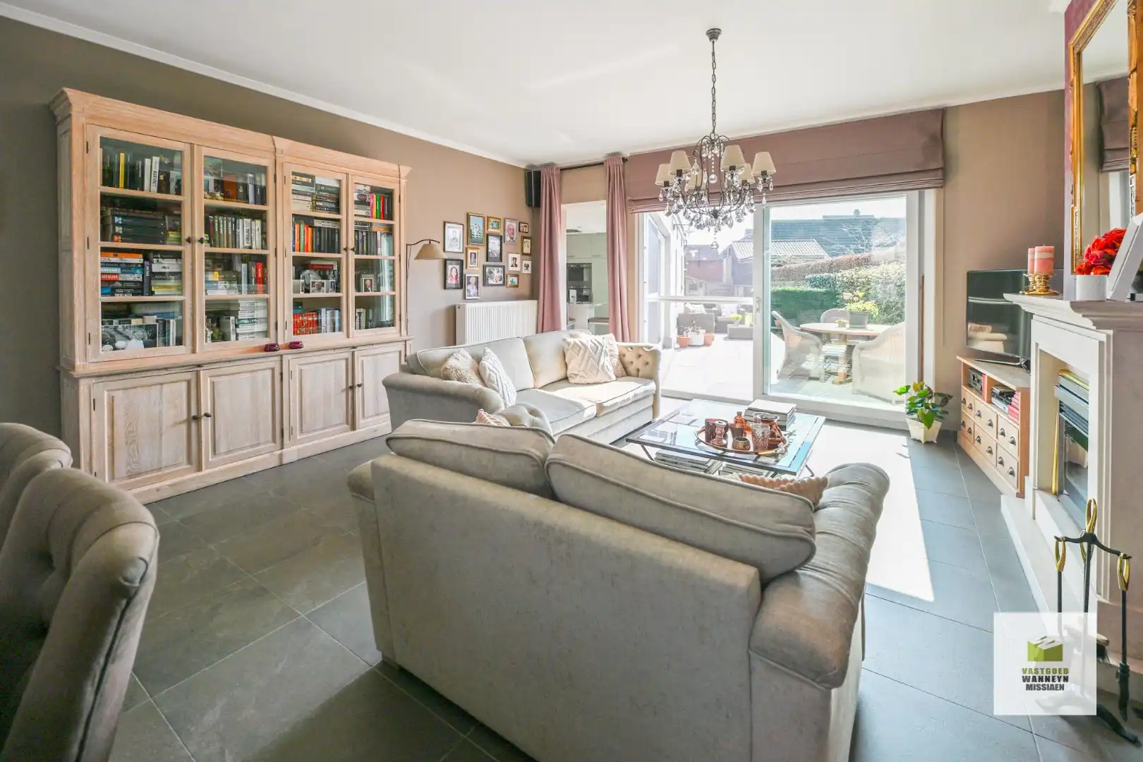 Woning met 3 slaapkamers, zuidgerichte tuin en garage in het hart van Oedelem foto 5