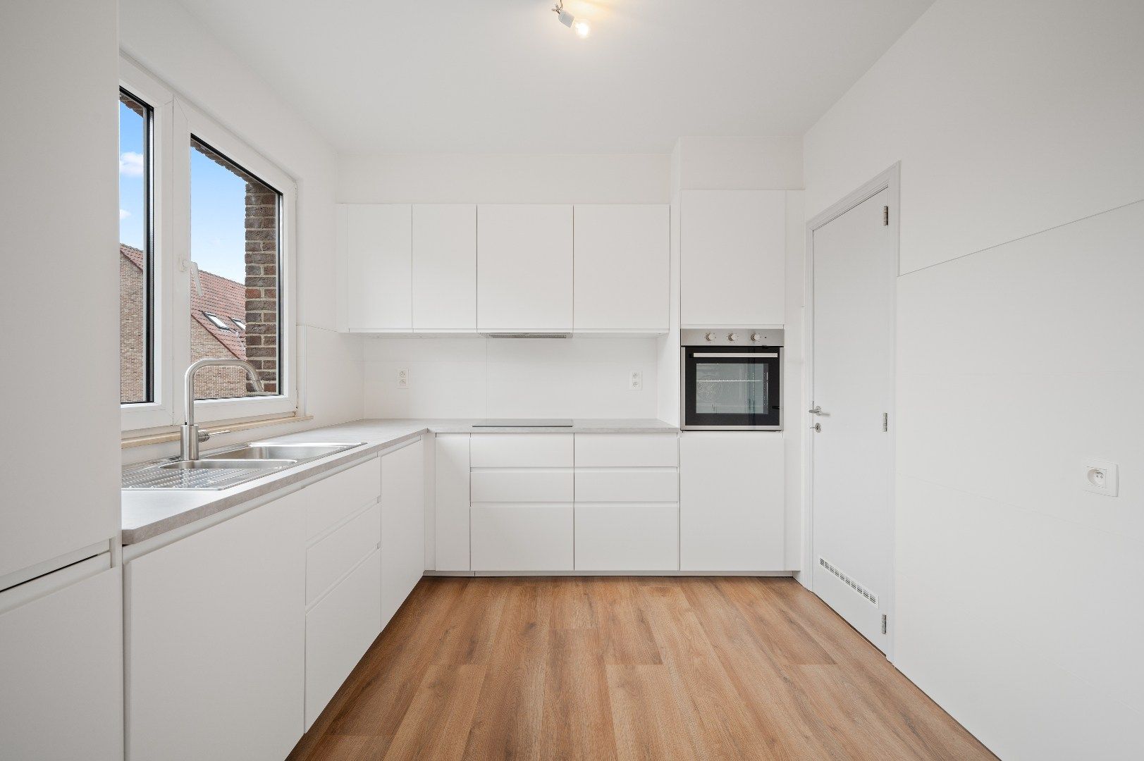 Gerenoveerd appartement te centrum Tienen met 2 slaapkamers  foto 10