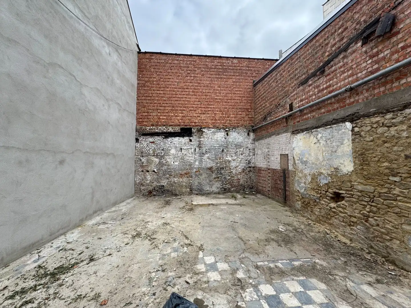 perceel grond met bouwvergunning foto 3