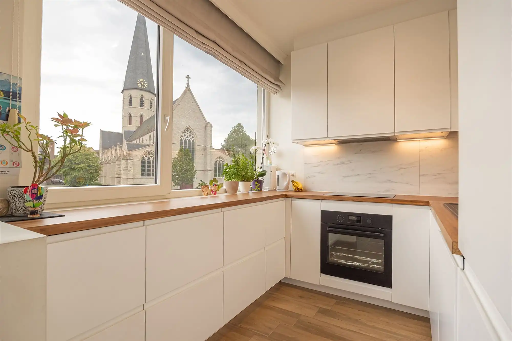 Instapklaar appartement in centrum Kruibeke foto 3