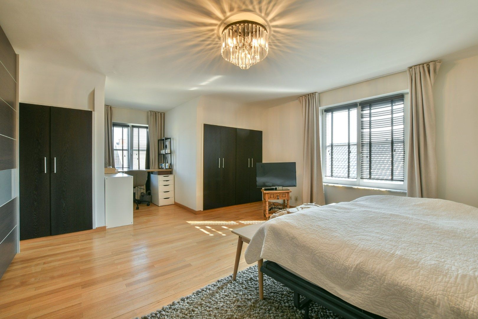 Prachtig gerenoveerde villa met charmante elementen in het centrum van Lissewege! foto 21