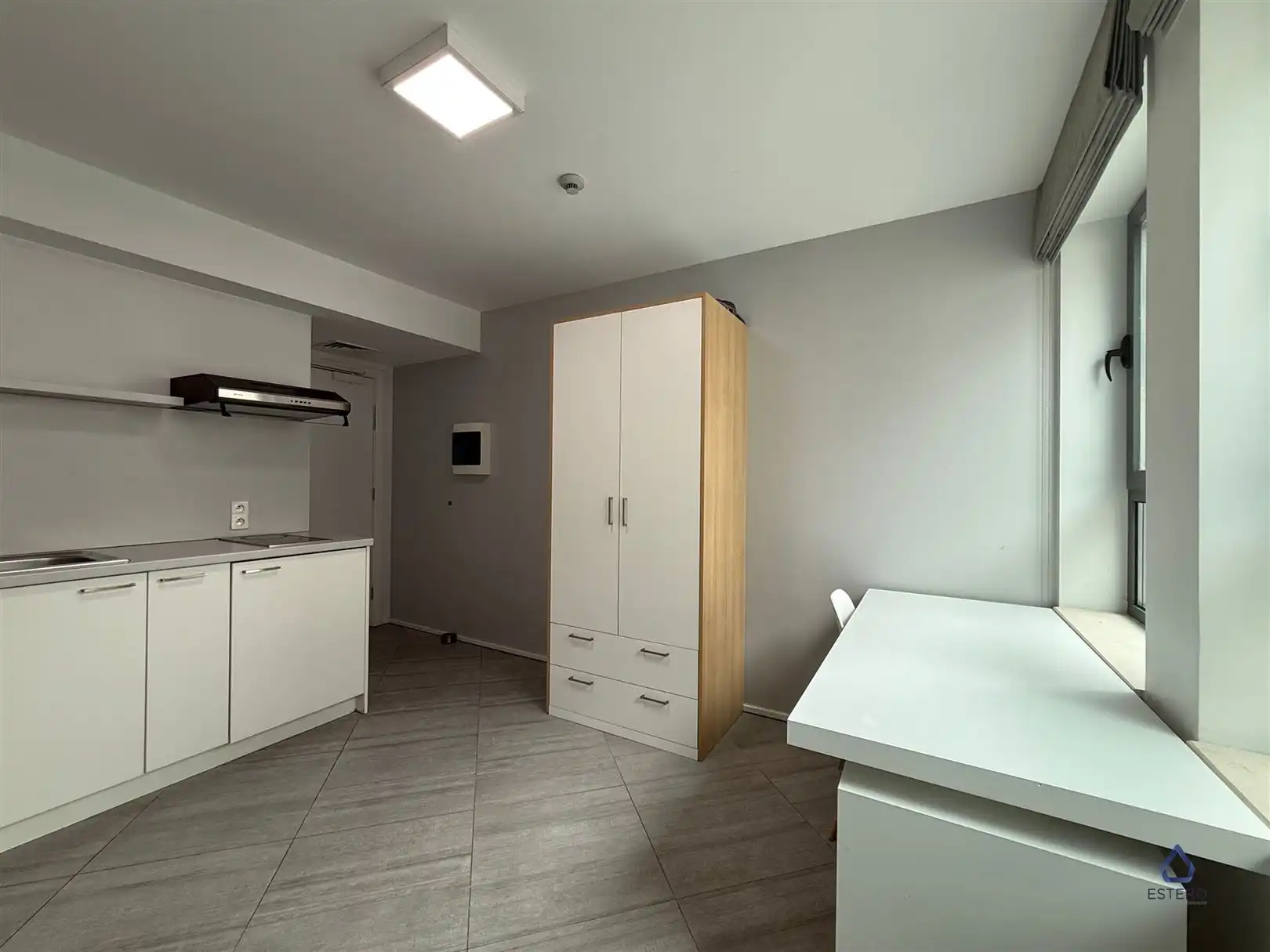Studio in trendy wijk TE HUUR! foto 4