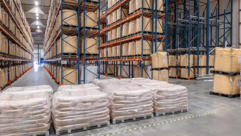 Magazijn te huur foto 6