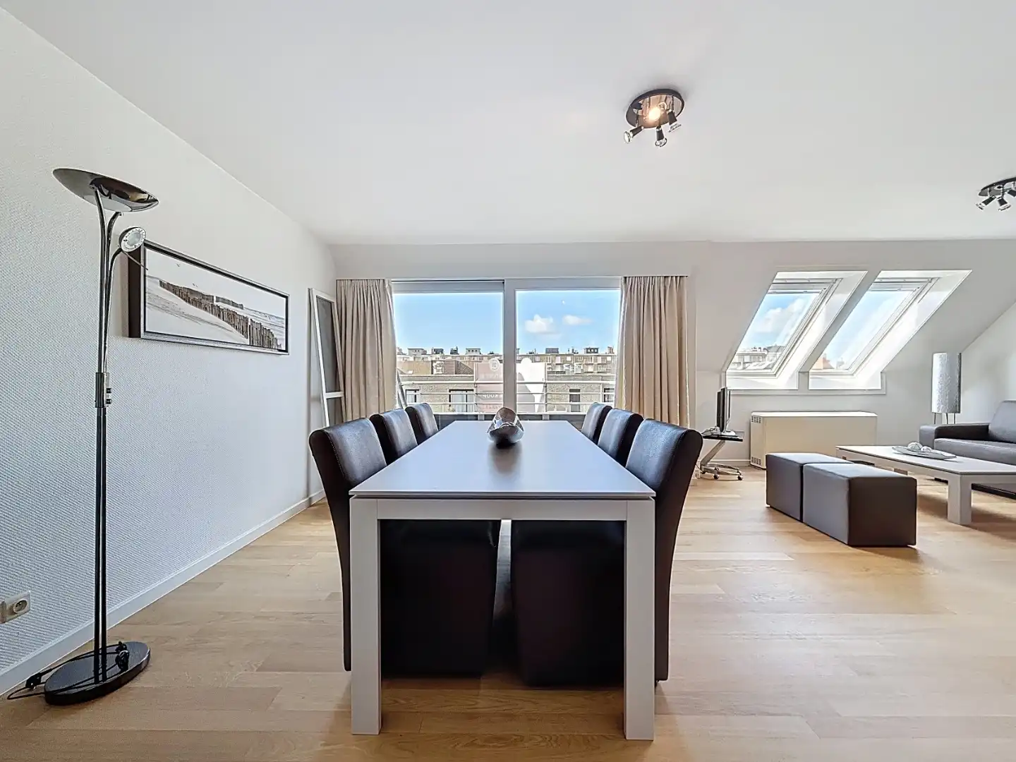 Instapklaar en gemeubeld dakappartement met topligging in Nieuwpoort-Bad foto 4