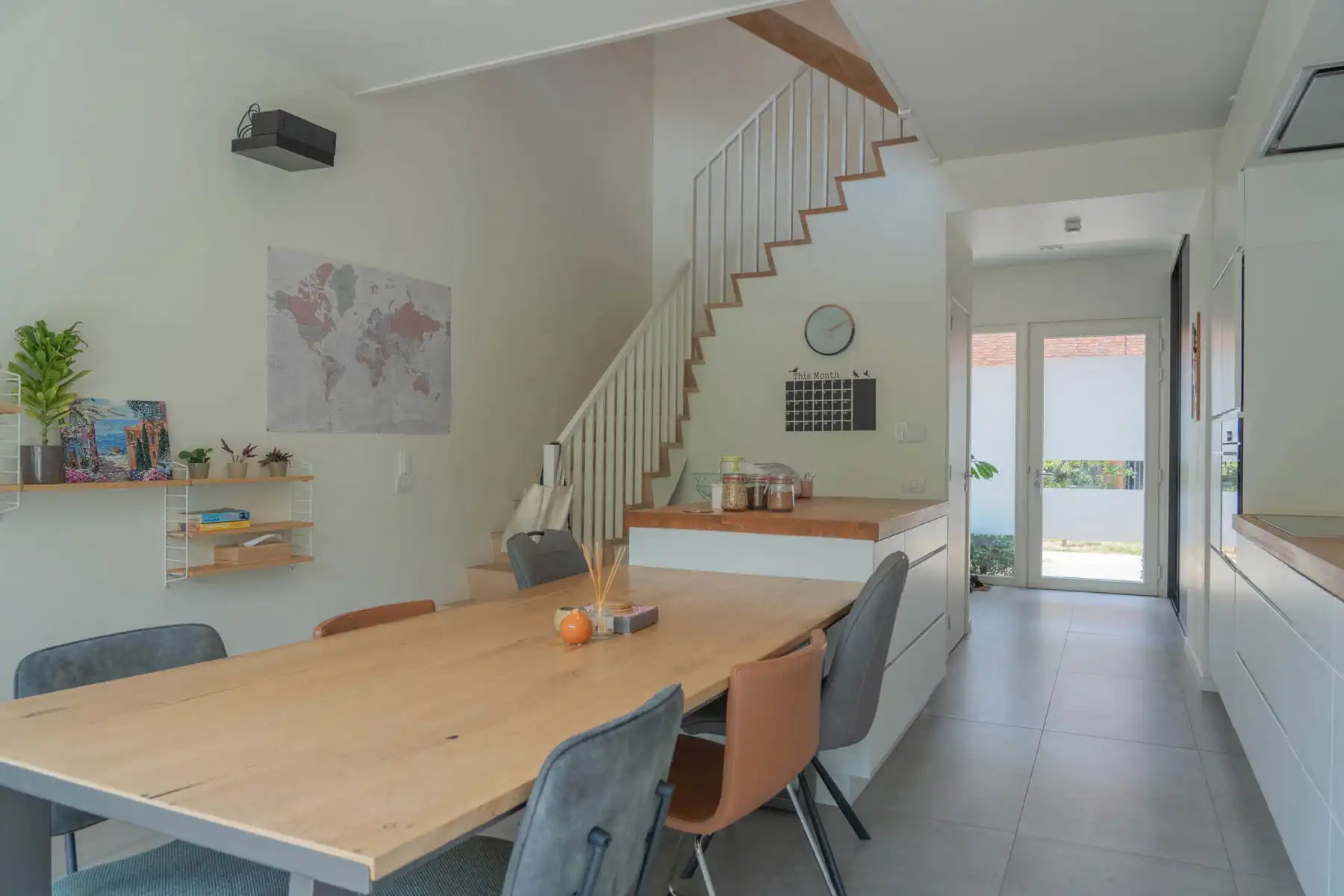 Prachtige woning in Groen Kwartier, incl. autostaanplaats foto 2