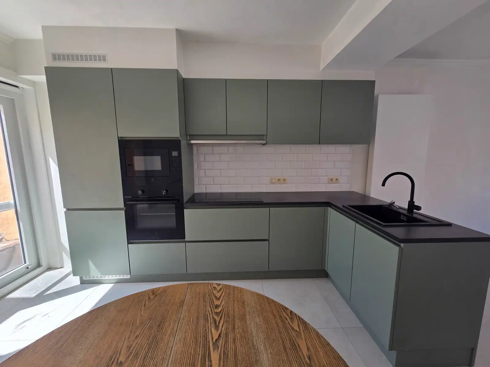 Aangename woning met 2 slaapkamers! foto 5