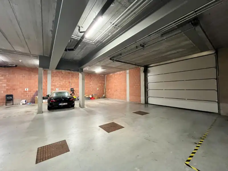 Luxueus app met 2 slpkms en staanplaats voor wagen foto 17