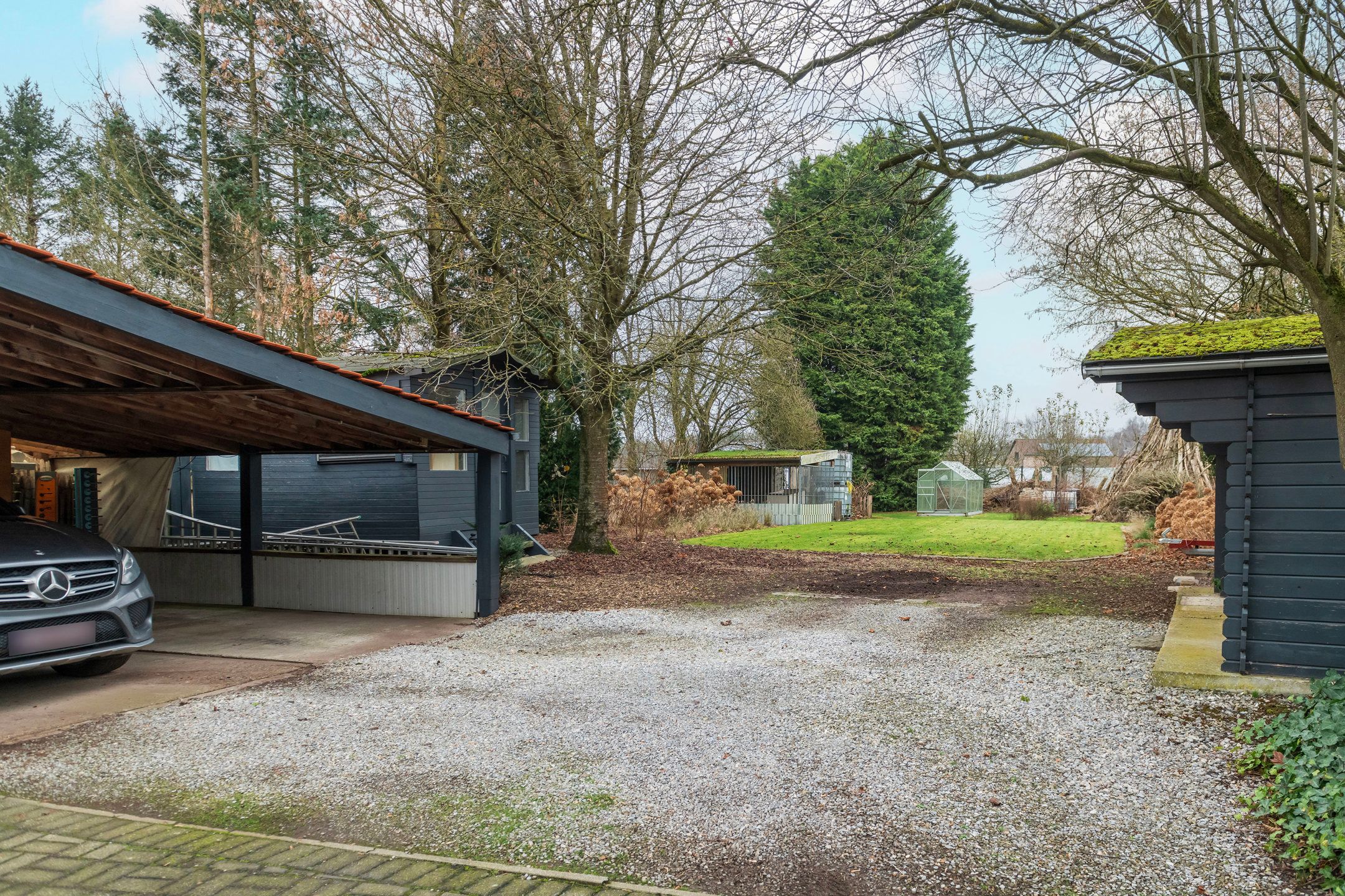 Mooie gezinswoning met grote tuin en veelzijdig werkhuis foto 29