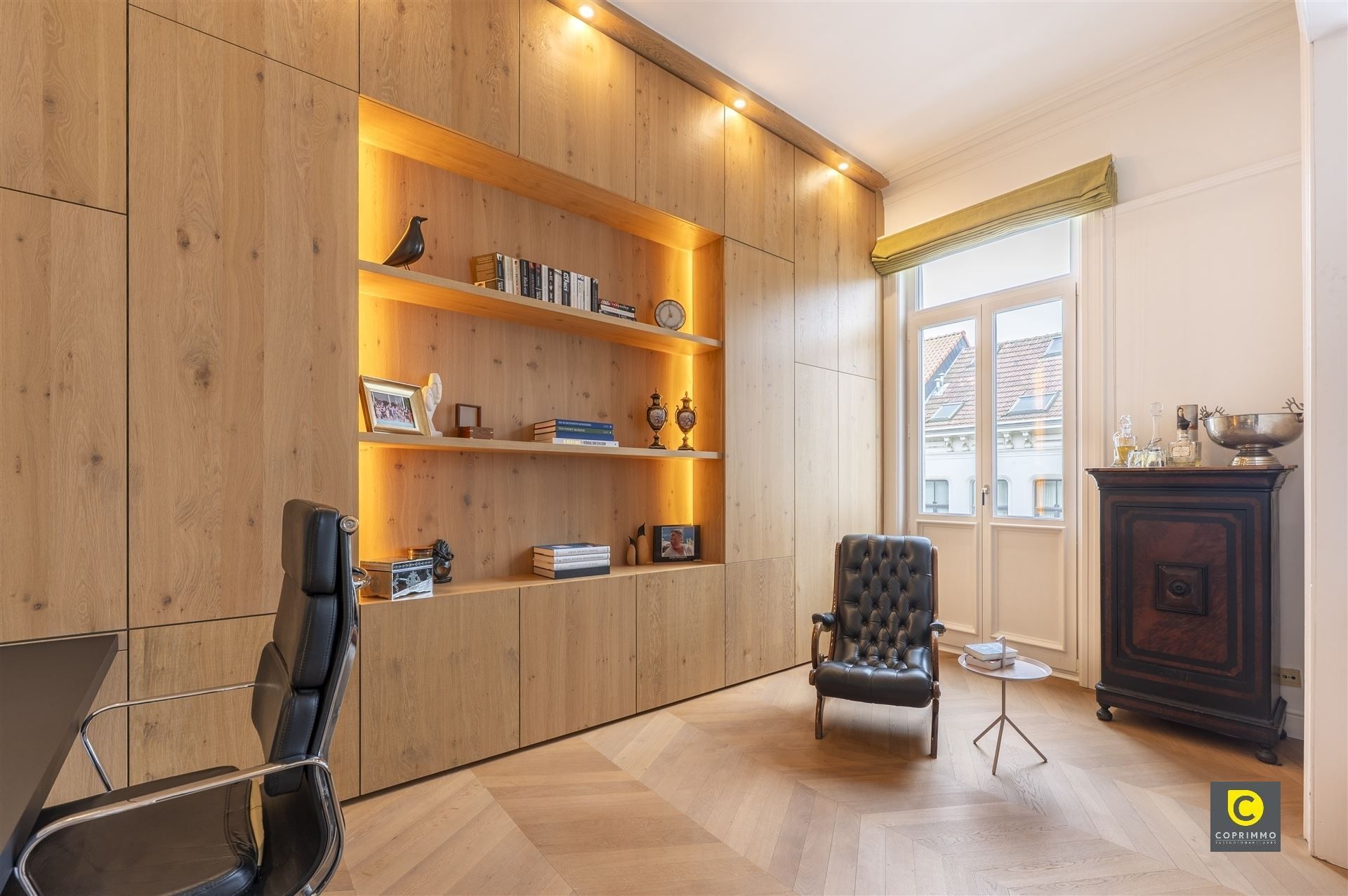 Unieke meesterwoning met garage foto 9