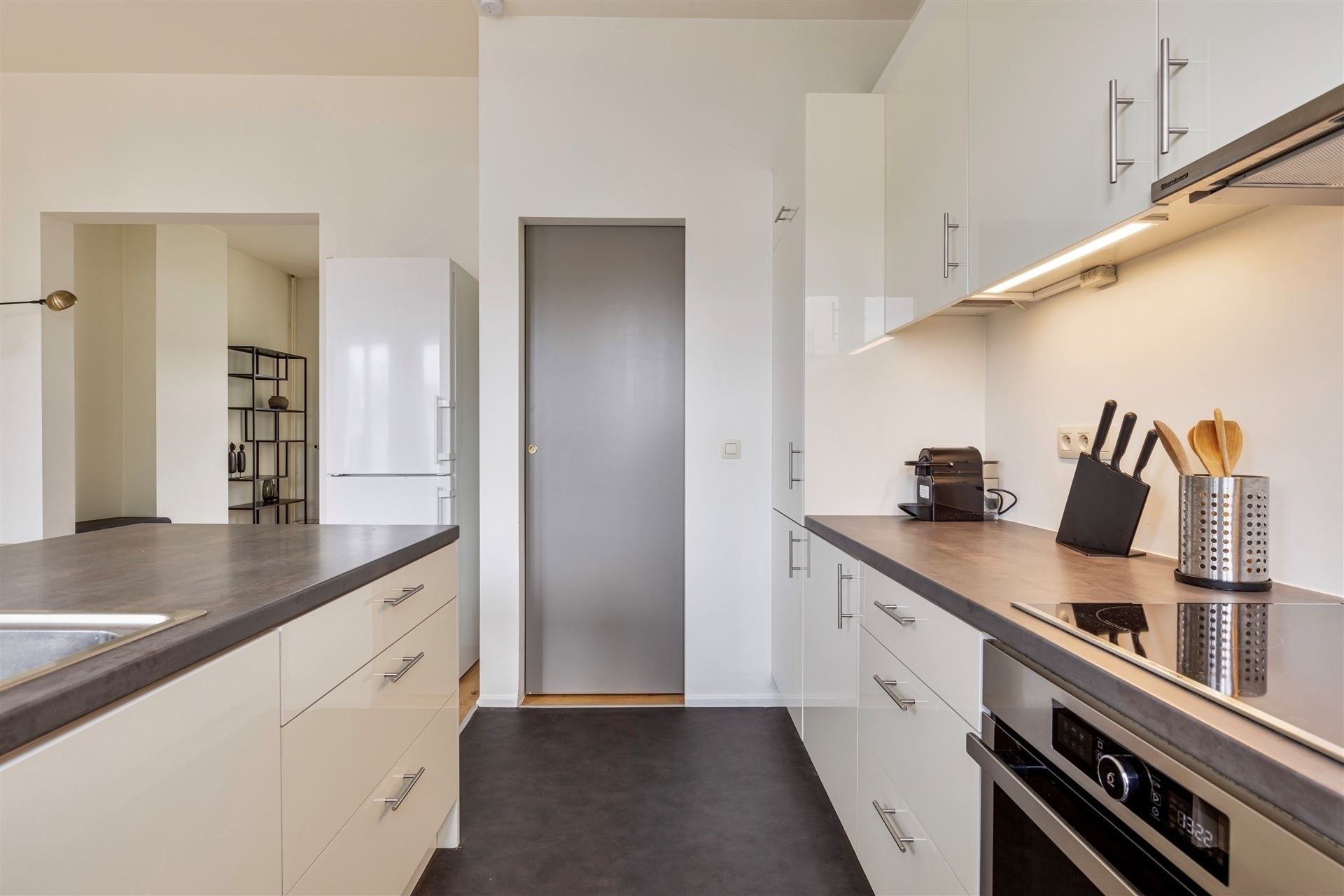 Karaktervolle woning met twee aparte woonunits foto 22