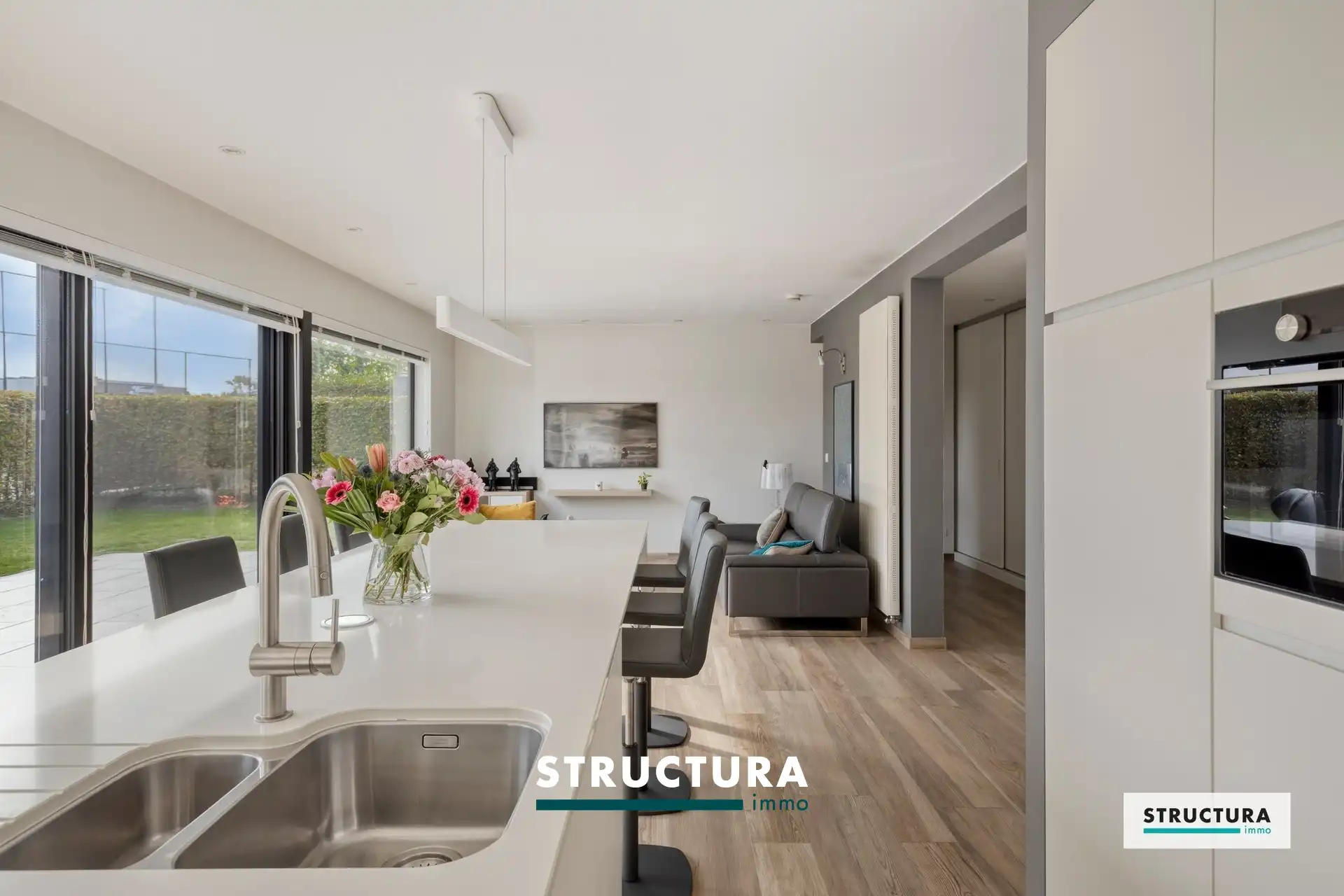 Instapklare open bebouwing met 3 slaapkamers in rustige, doodlopende straat te Mollem! foto 9