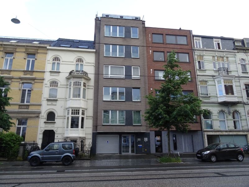 Instapklare studio nabij station Gent-Sint-Pieters! foto {{pictureIndex}}