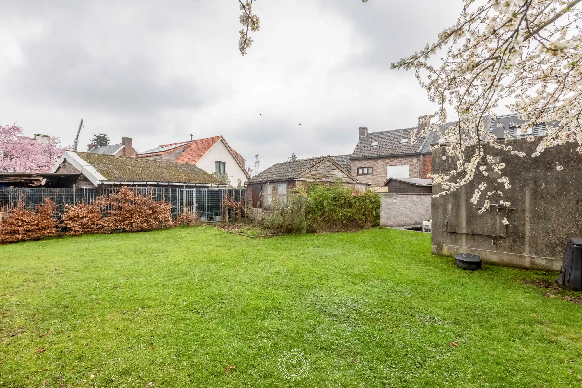 Verzorgde en gerenoveerde woning met zuidwest gerichte tuin foto 20