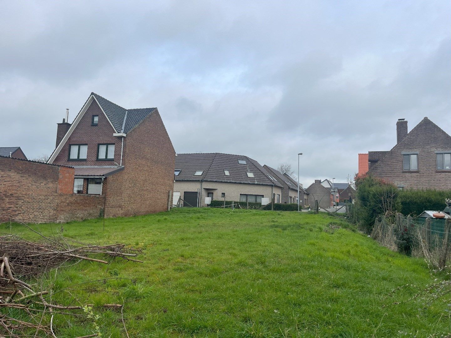 Bouwgrond in het mooie Borsbeke voor het plaatsen van gesloten bebouwing foto 4