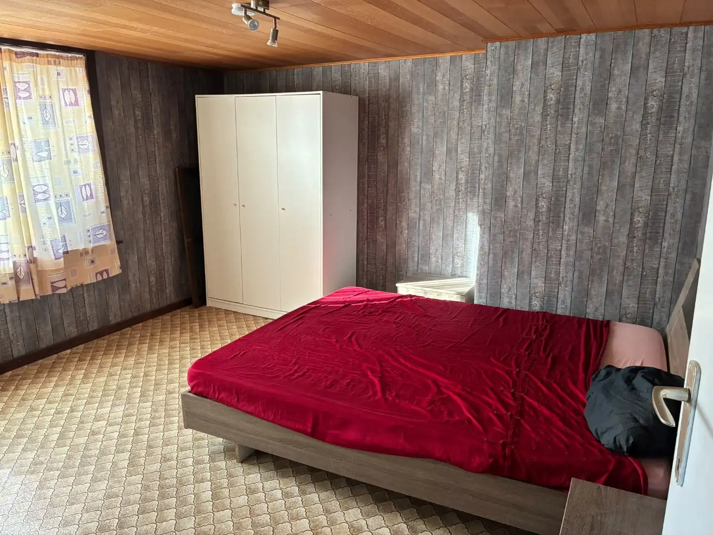 Woning met 2 slaapkamers en ruime veranda in de vijfwegen! foto 6