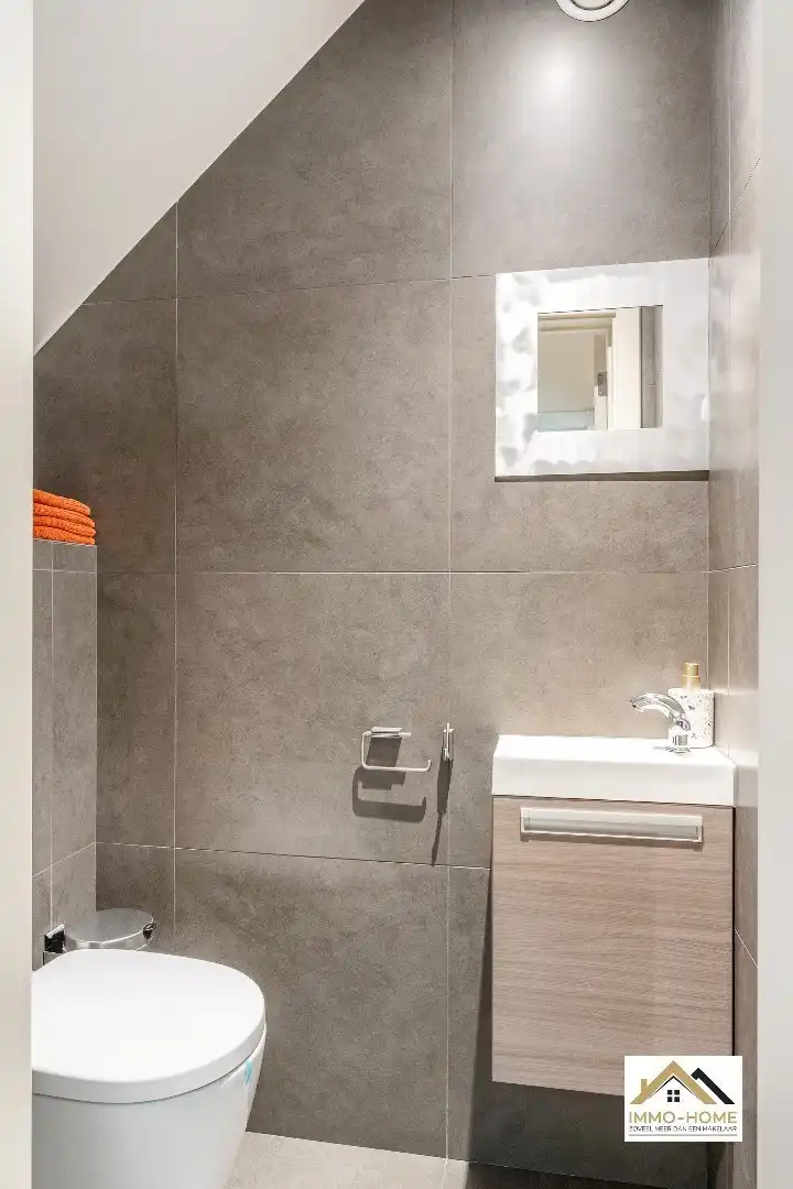 Vrijstaande woning met 3000M2 grond en landelijk uitzicht!! foto 15