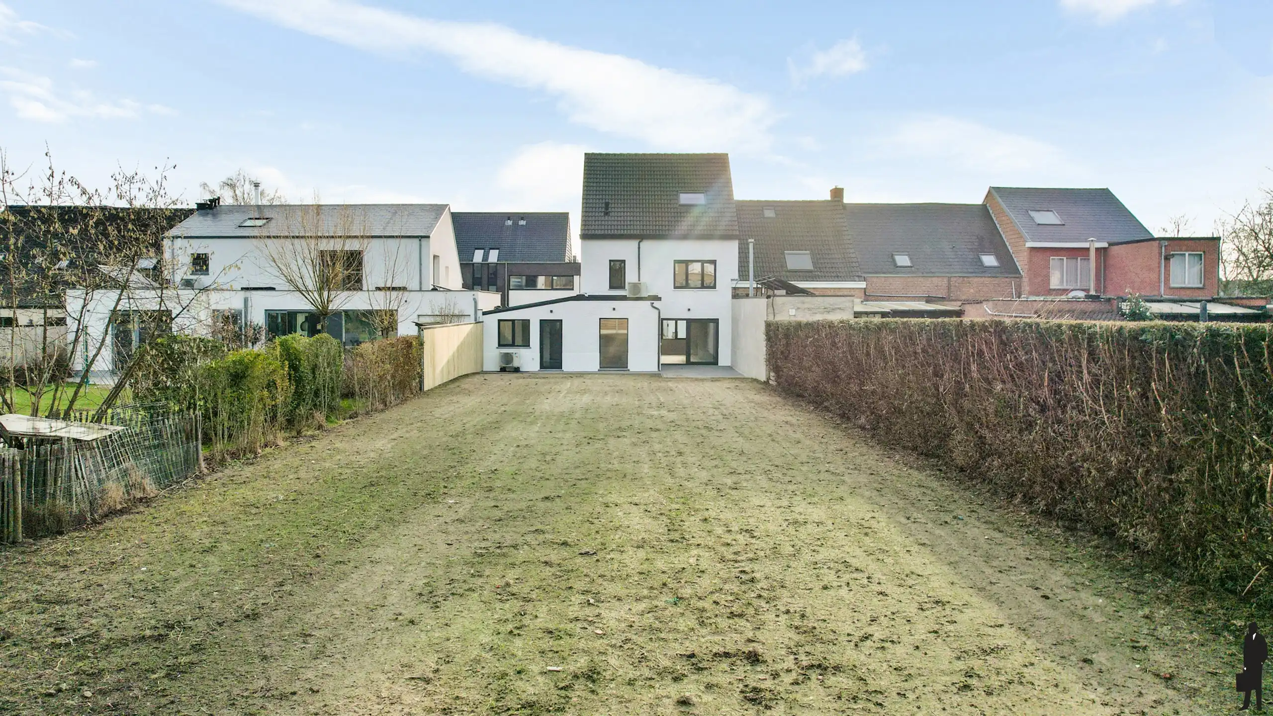 Gerenoveerde woning met grote tuin in het centrum van Duffel foto 2