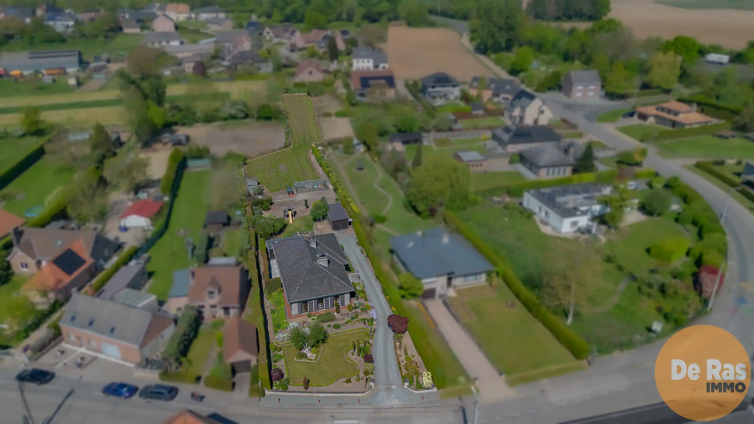 Hoofdfoto van de publicatie: VLIERZELE -Open bebouwing op 25are met ruime kelder & zolder