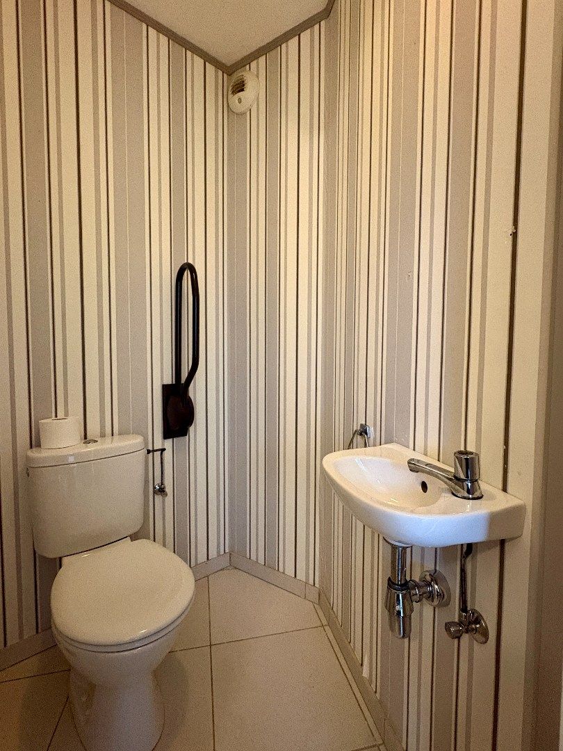 Hedendaags en tof 2 slks appt met terras in Kuurne. foto 9