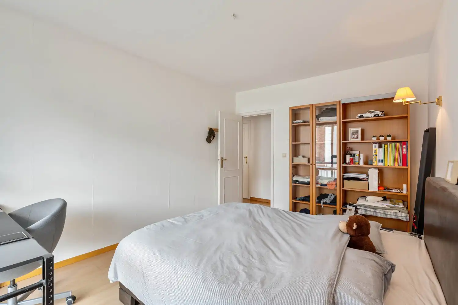 Ruim (141m²) 3-slaapkamerappartement met staanplaats, kelder én twee grote terrassen foto 13