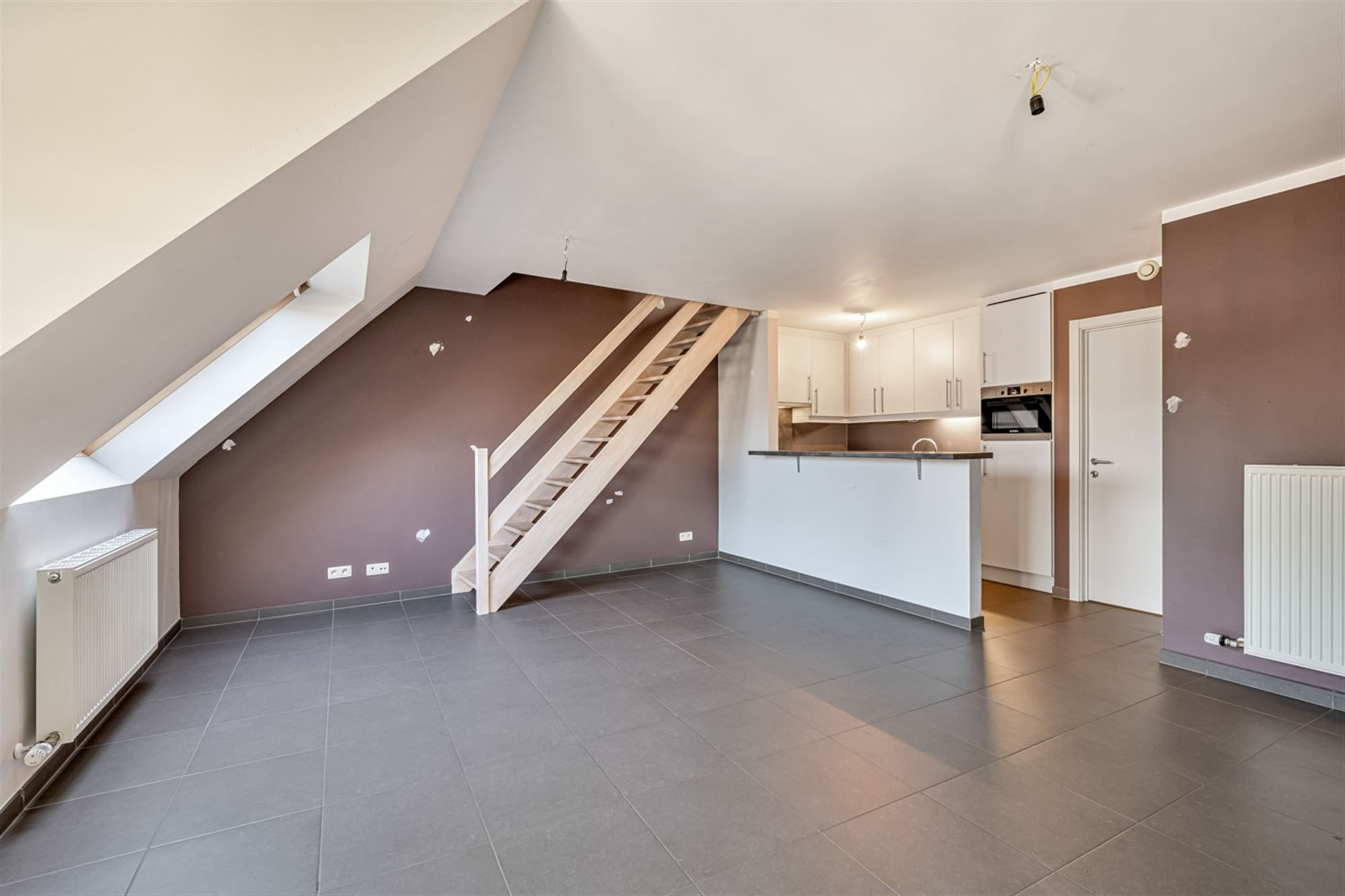 Prachtig appartement met 2 slaapkamers en veelzijdige duplex-verdieping te Bambrugge foto 2