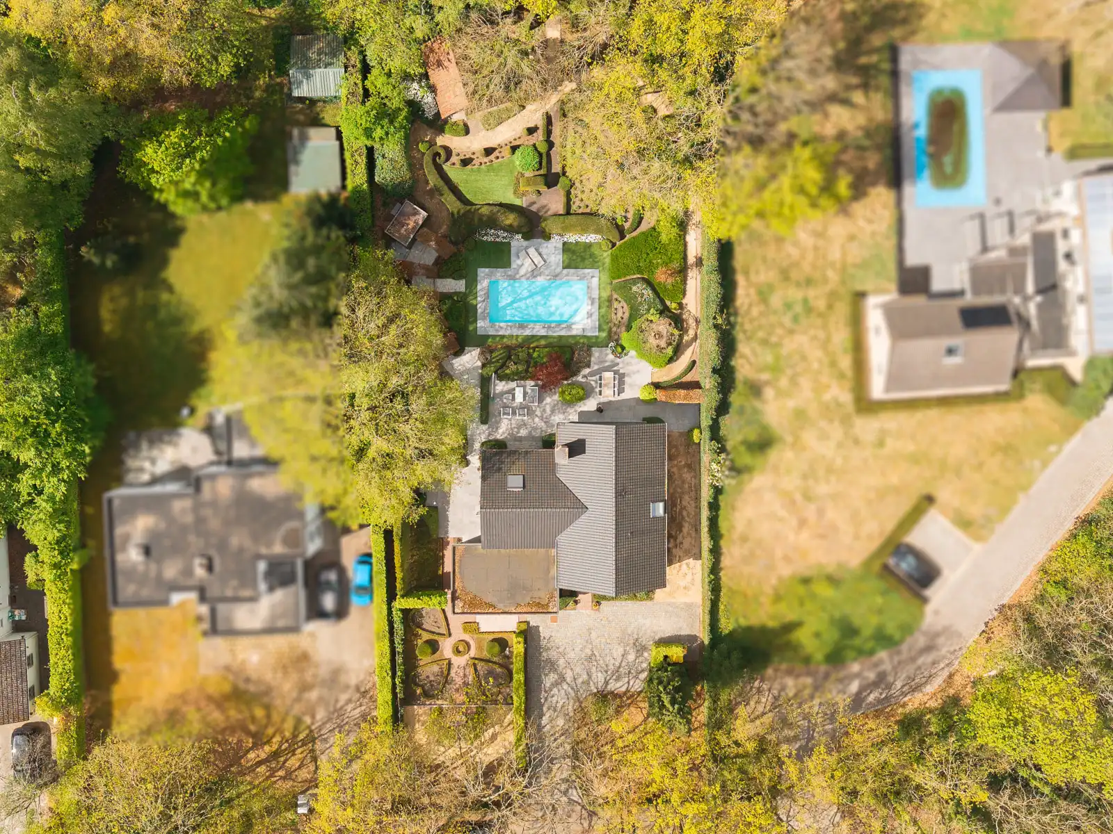 Prachtige villa op een toplocatie in het groen foto 29